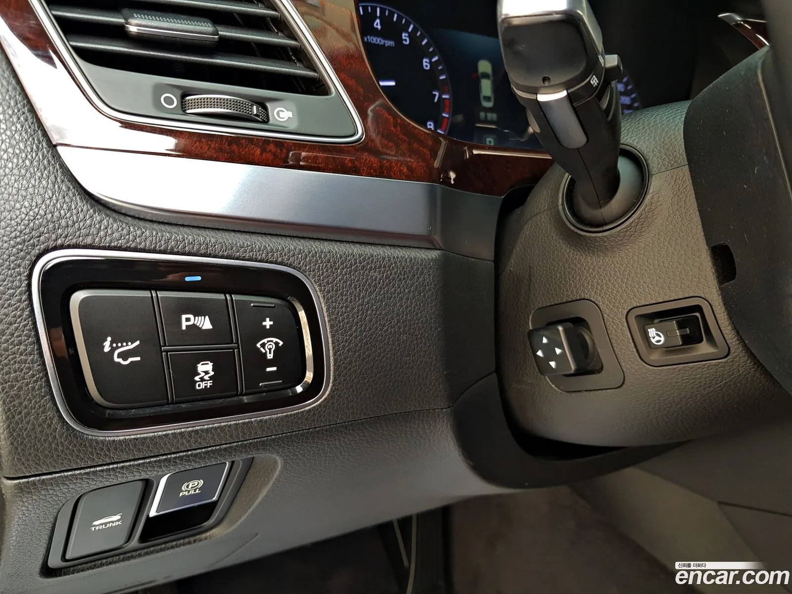 Hyundai Equus 2015 — 2