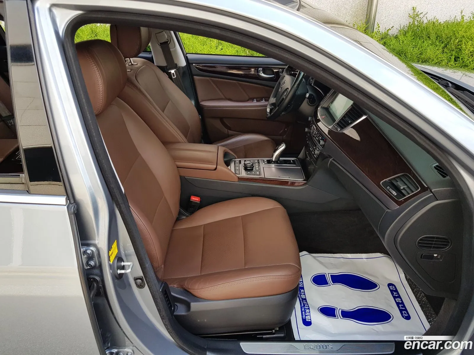 Hyundai Equus 2015 — 18