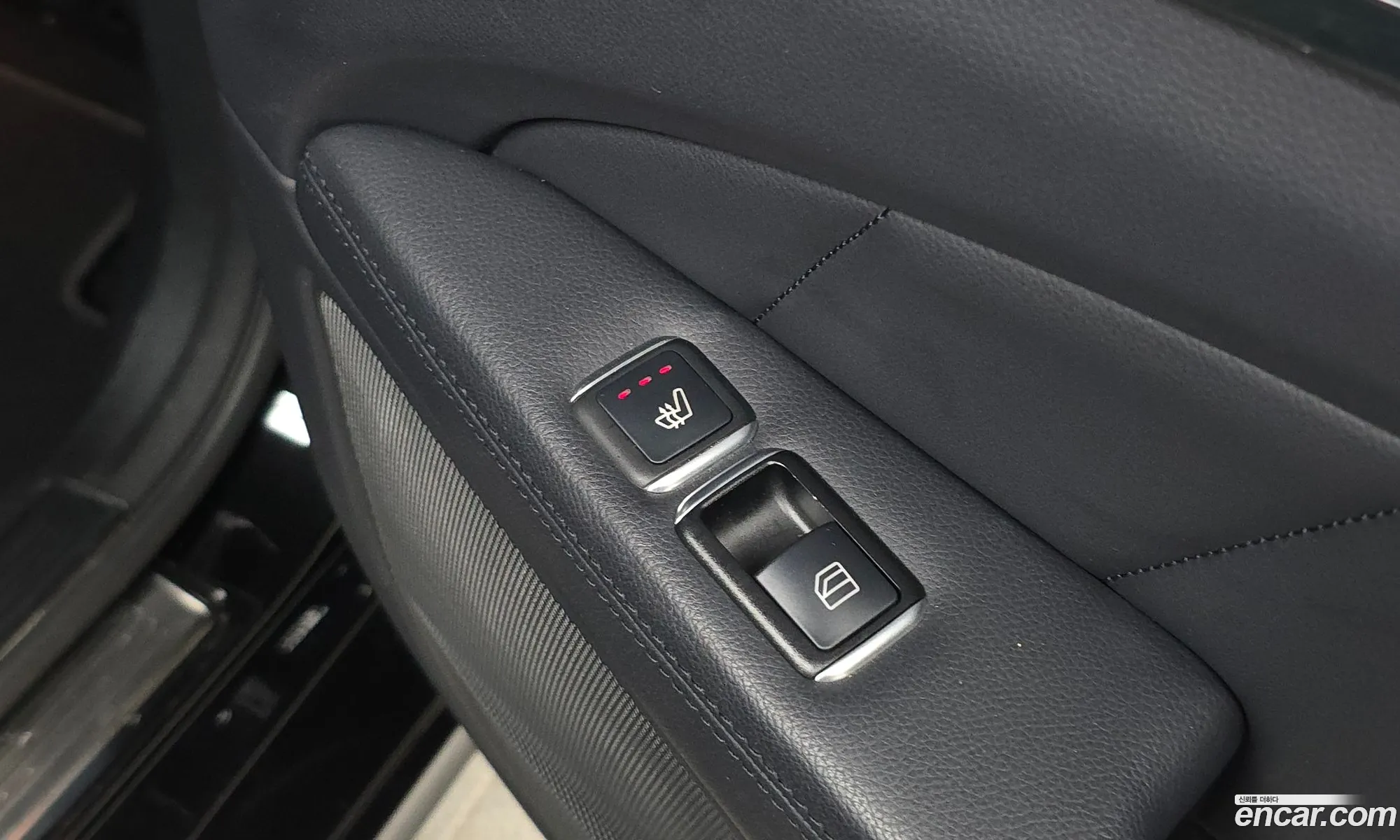 Mercedes-Benz CLS-Class W218 2016 — 17