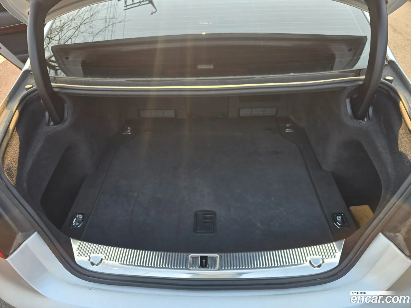 Audi A8 2010 — 18