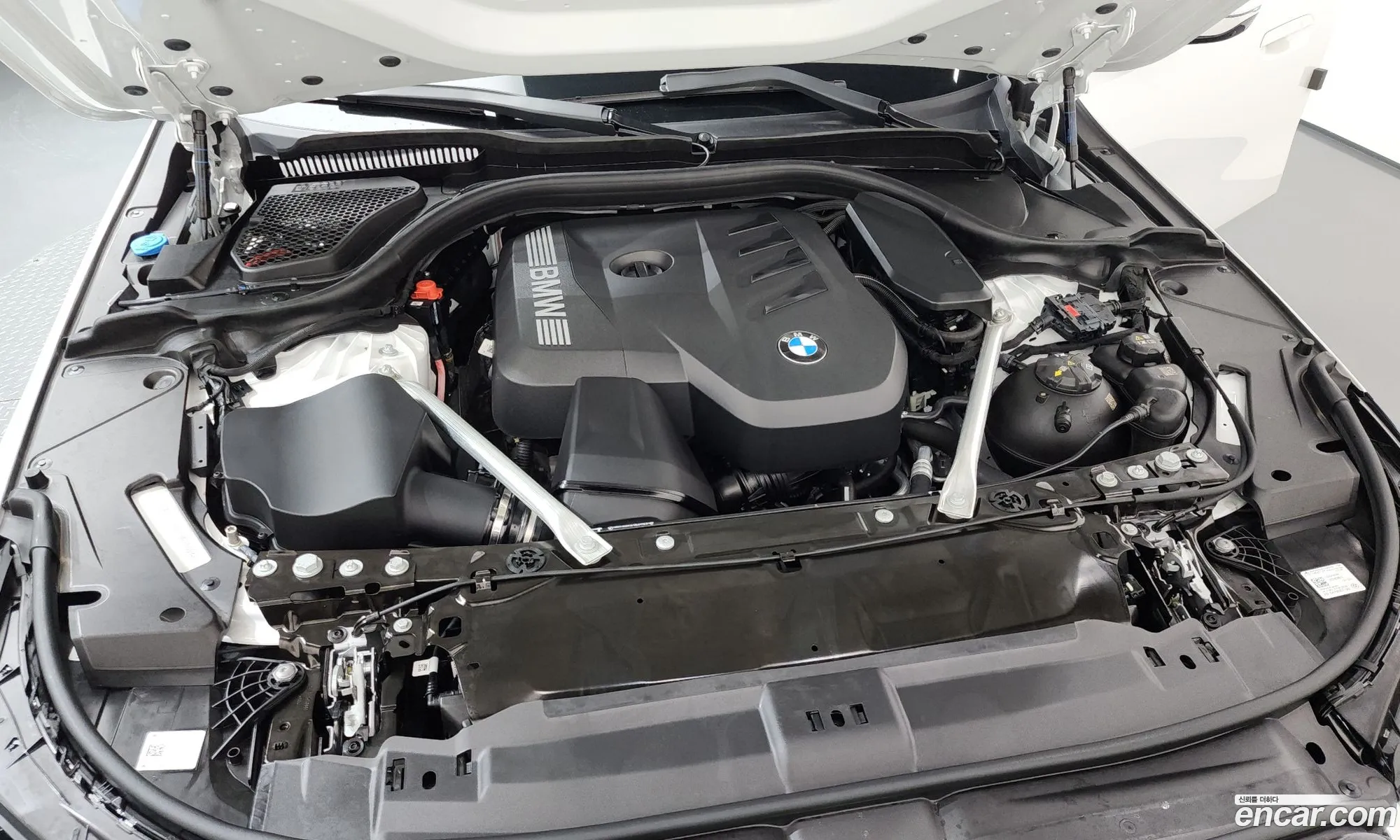 BMW 5 Series 2025 — 20