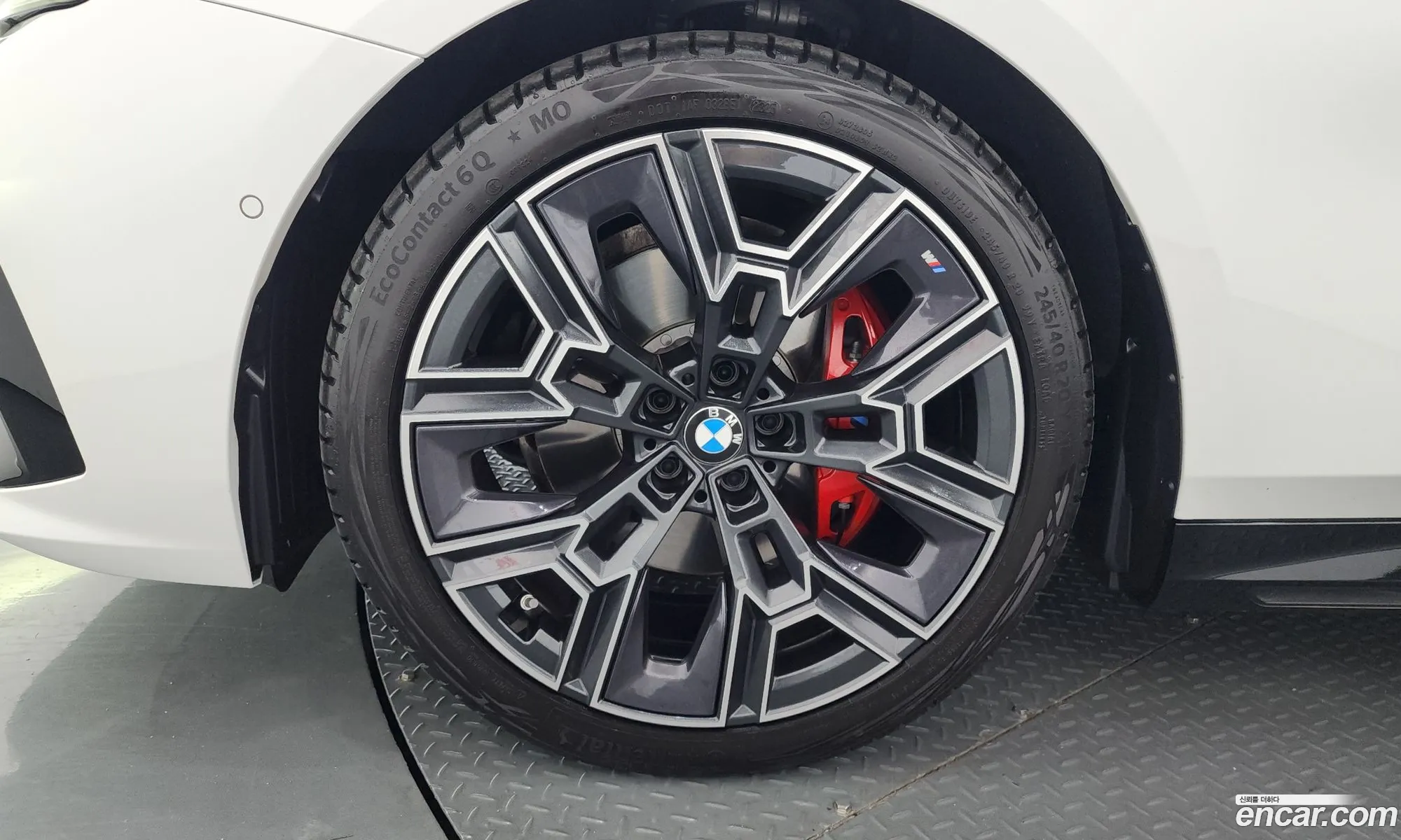 BMW 5 Series 2025 — 4