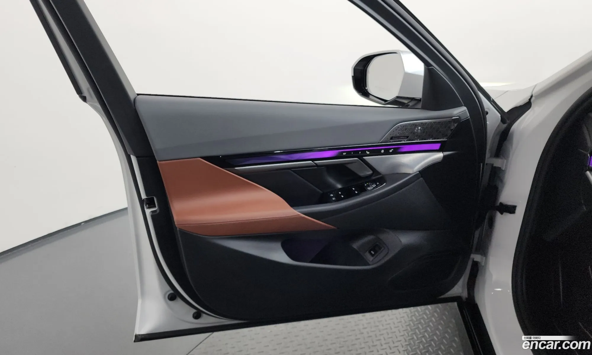 BMW 5 Series 2025 — 12