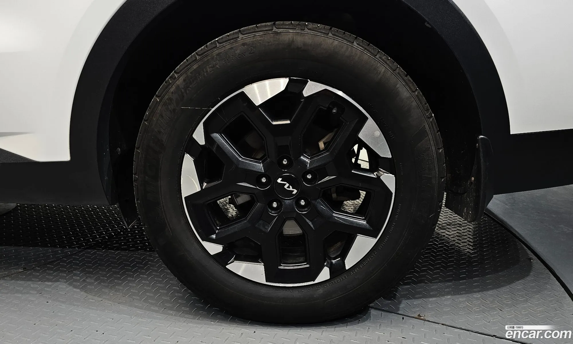 Kia Sorento 2023 — 32