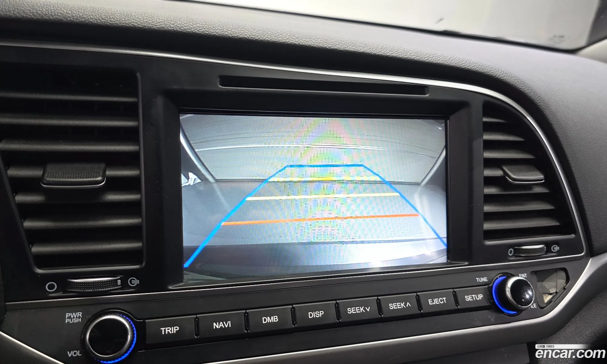 Hyundai Elantra AD 2017 — 26