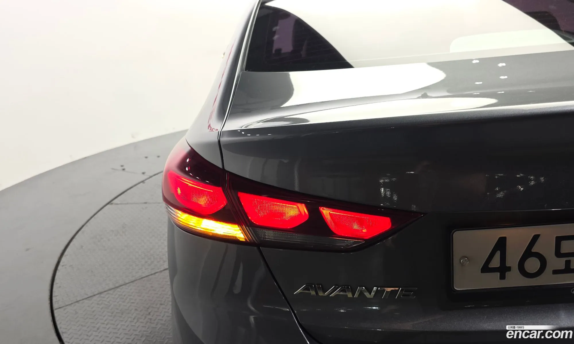 Hyundai Elantra AD 2017 — 22