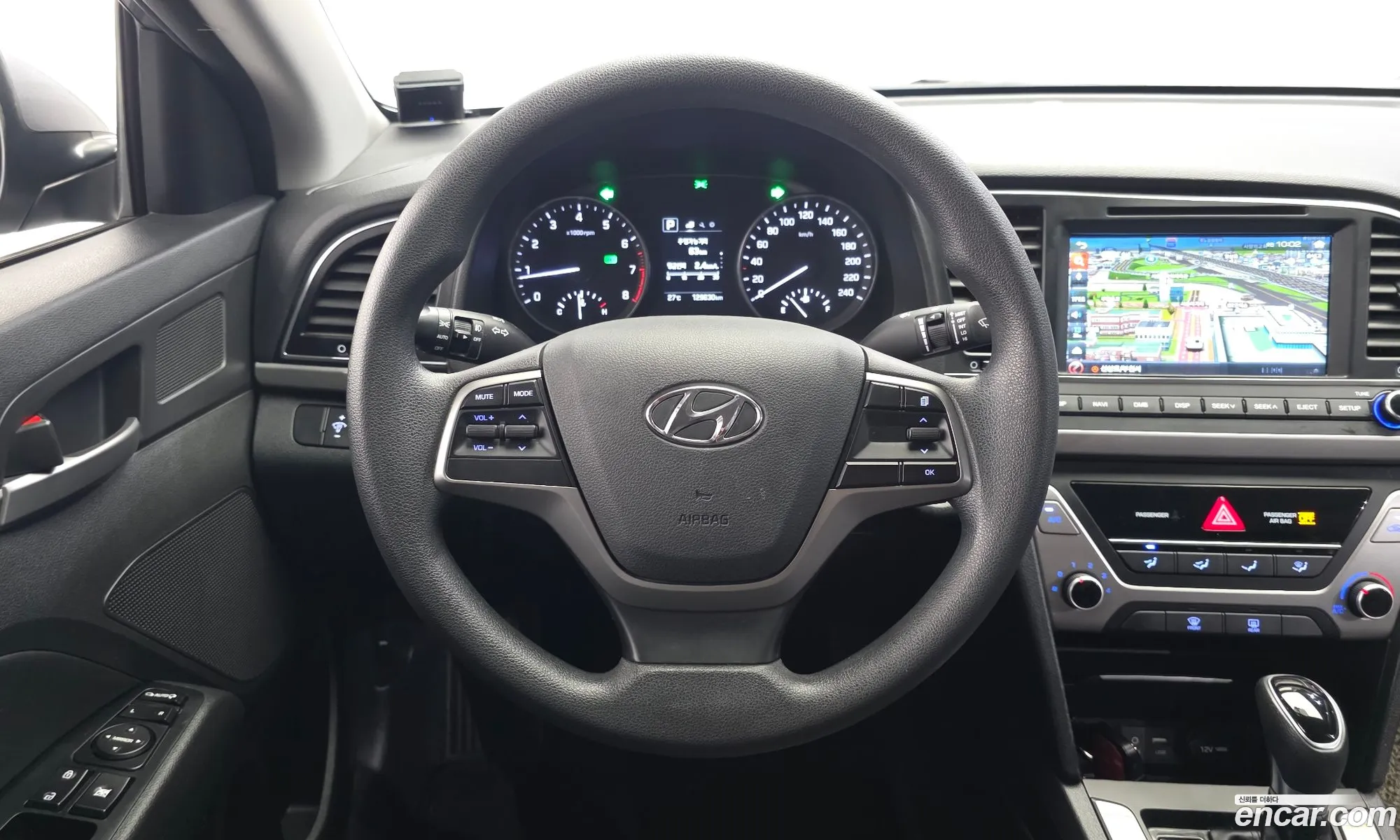 Hyundai Elantra AD 2017 — 3