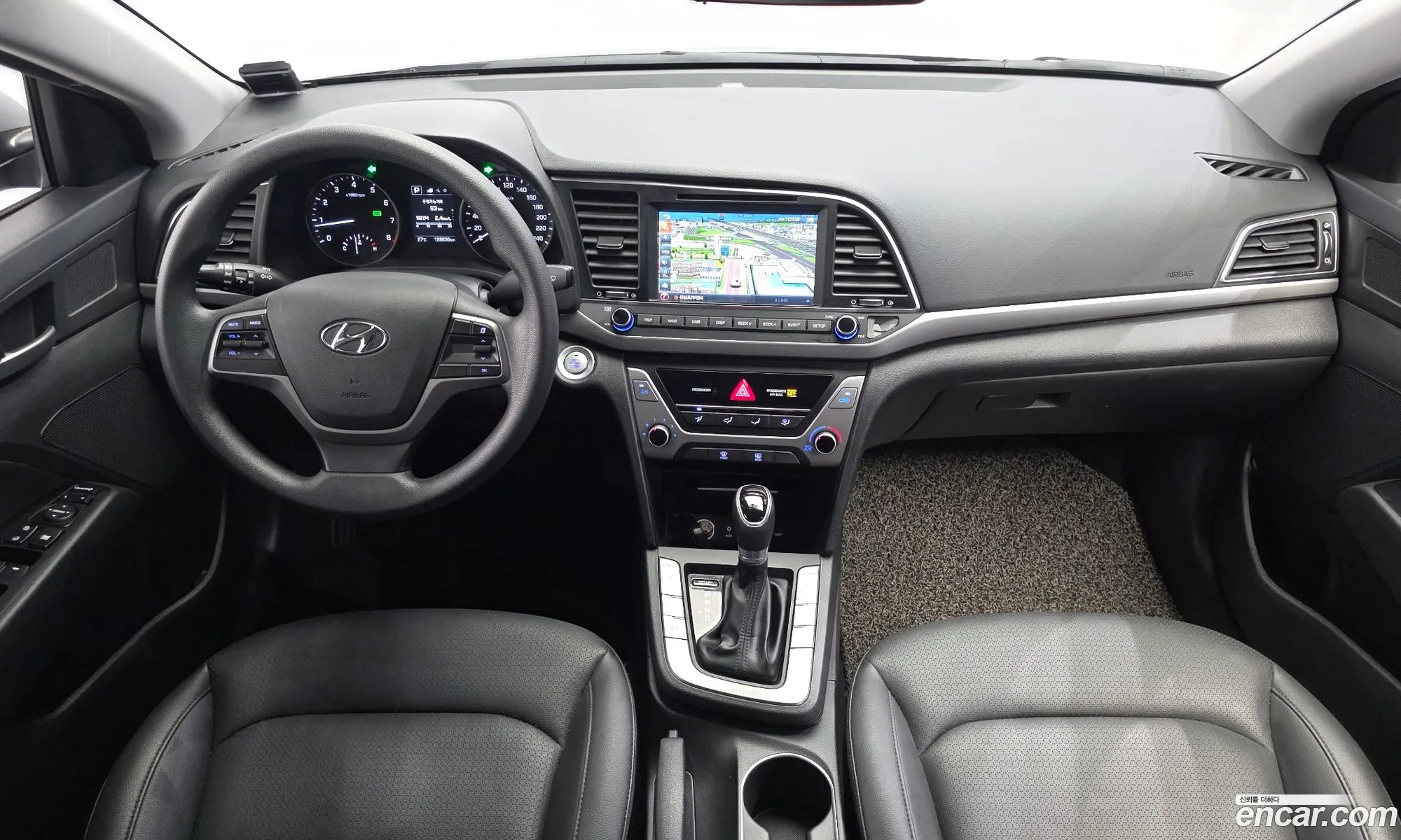 Hyundai Elantra AD 2017 — 8