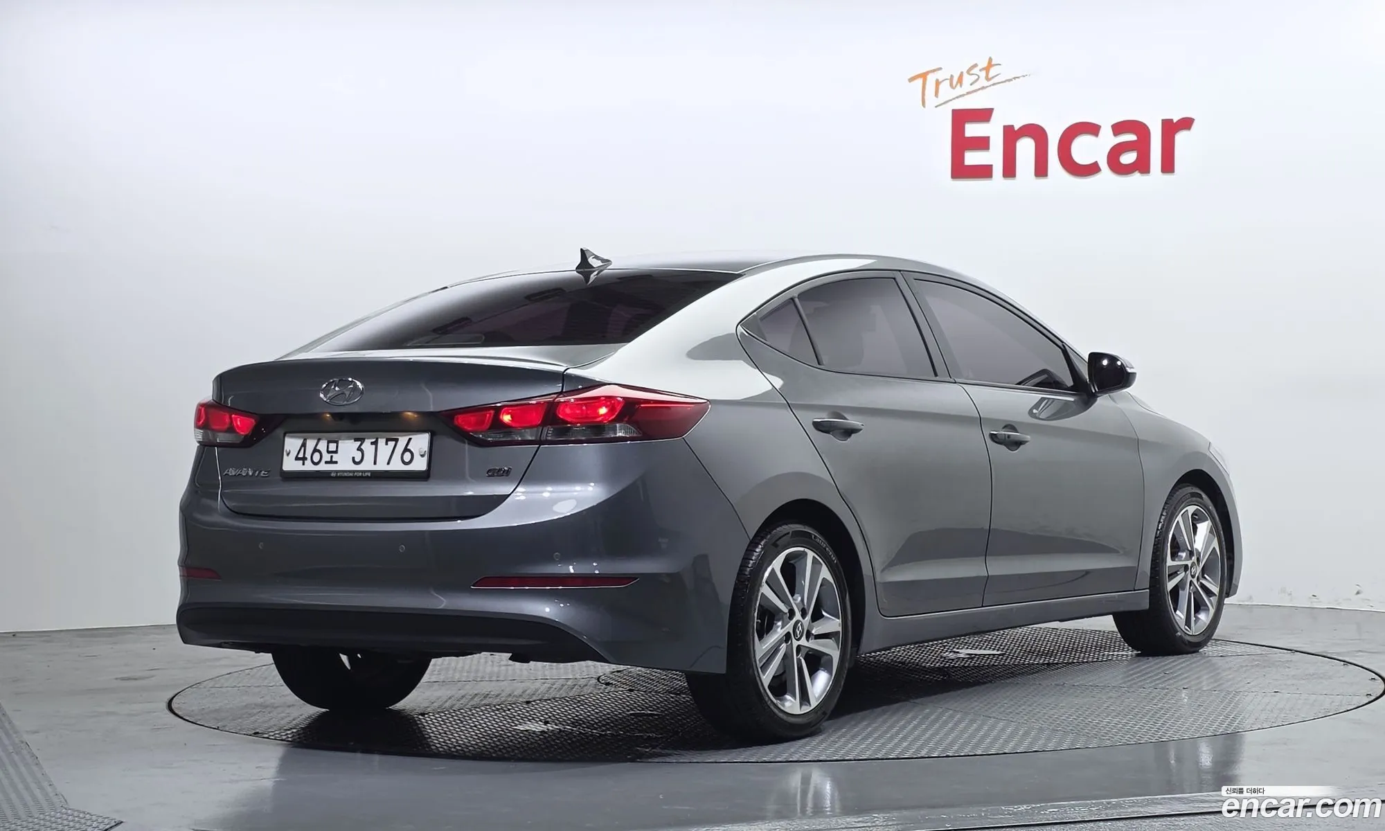 Hyundai Elantra AD 2017 — 5