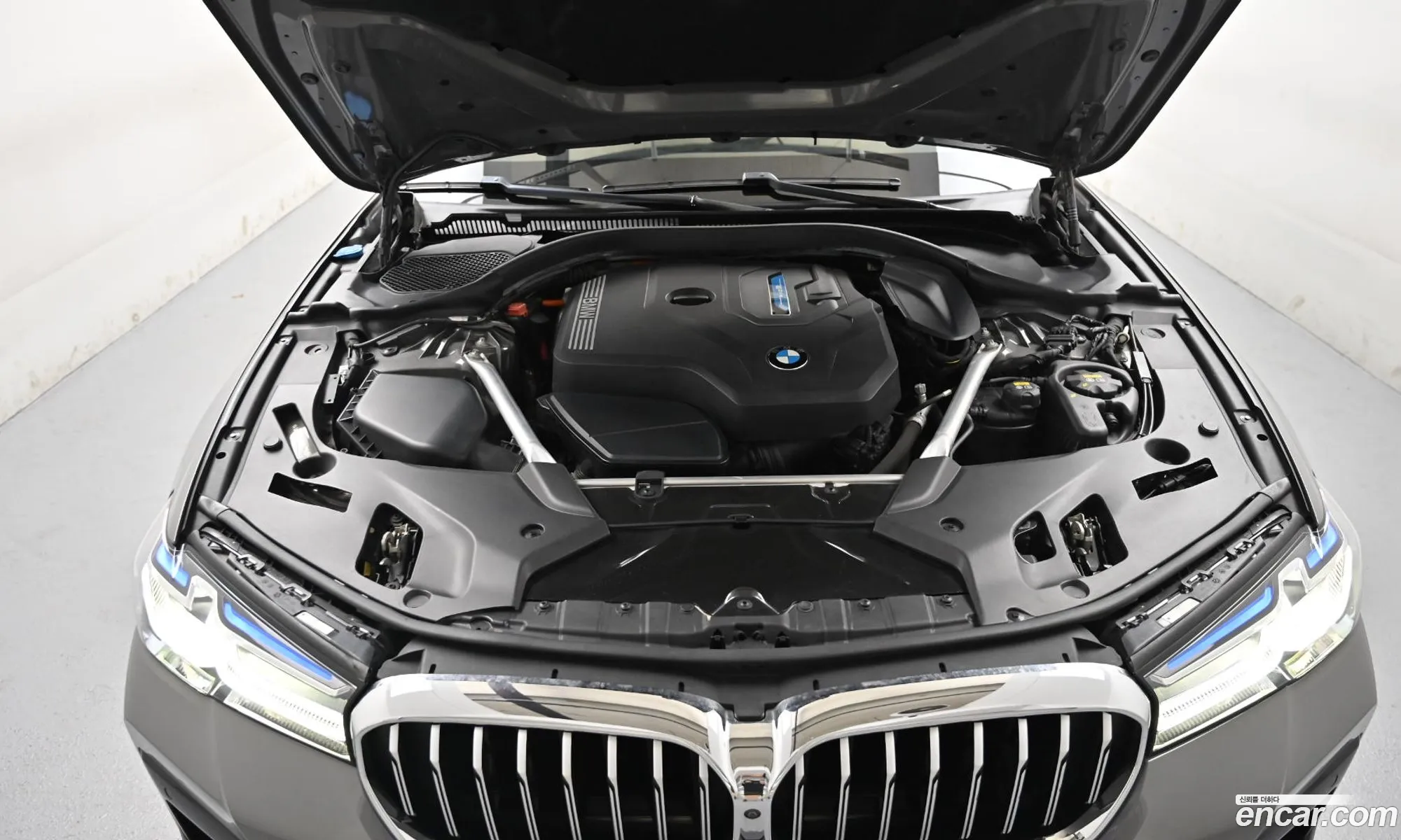 BMW 5 Series 2021 — 5
