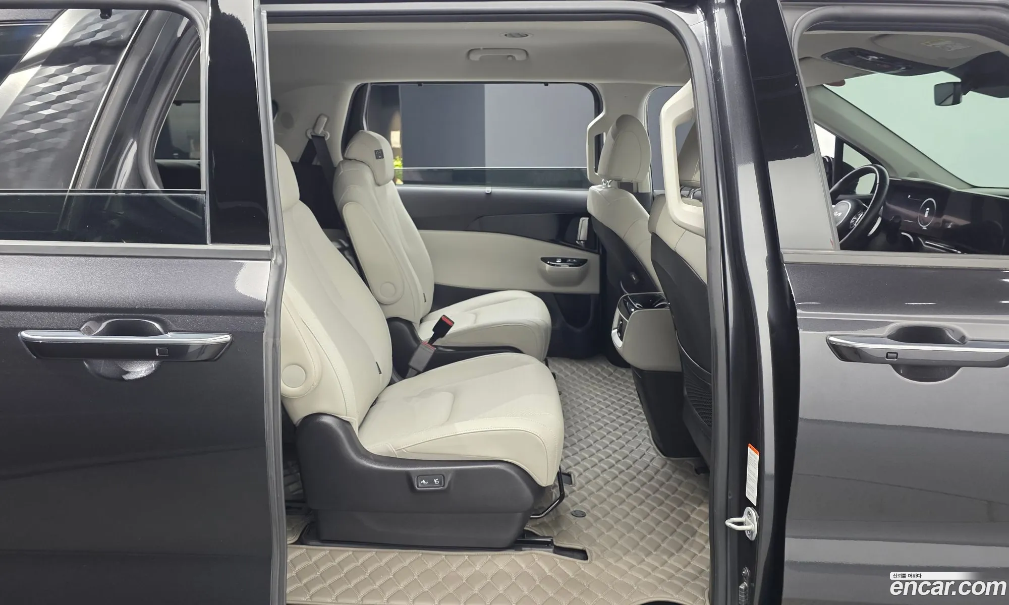 Kia Carnival 2023 KNANC81BBPS281163 — 16