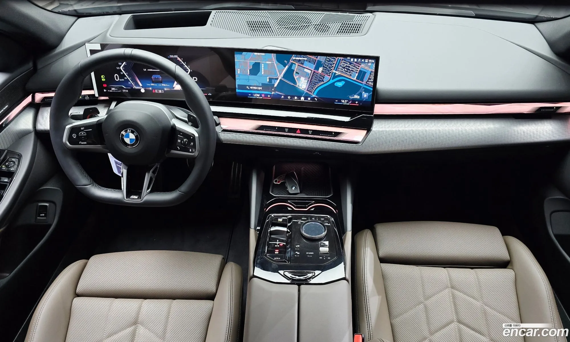 BMW 5 Series 2025 WBA21FJ02TCW02552 — 7