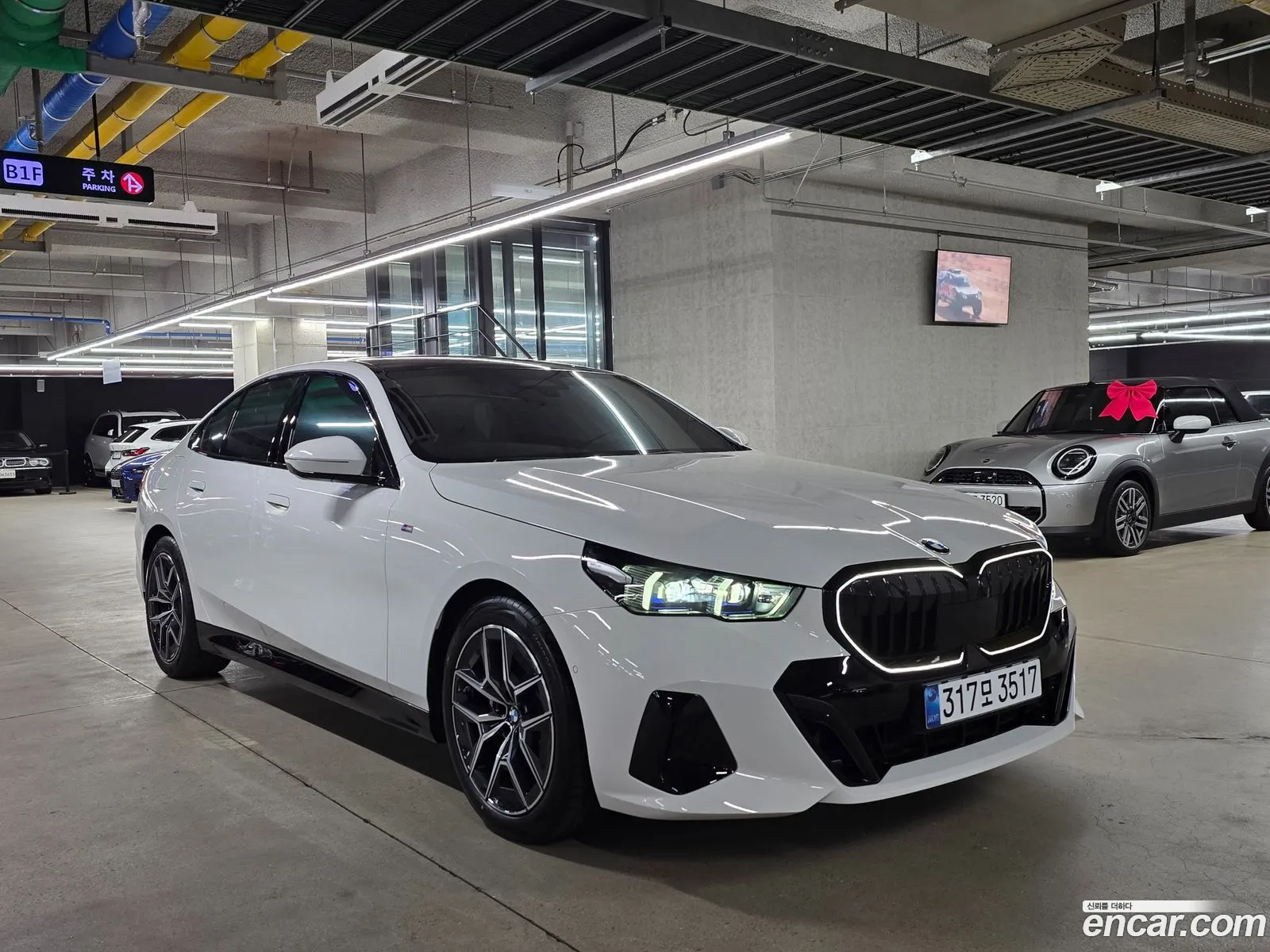BMW 5 Series 2025 — 19