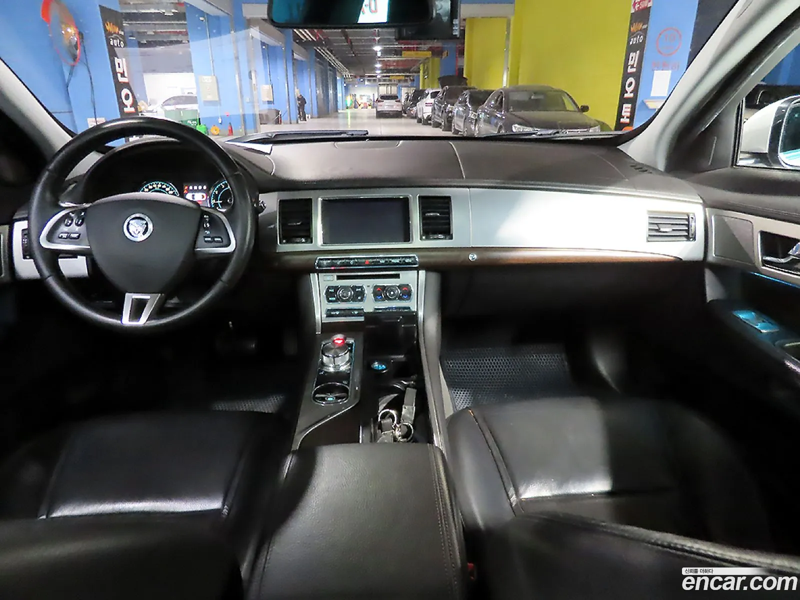 Jaguar XF 2013 — 7