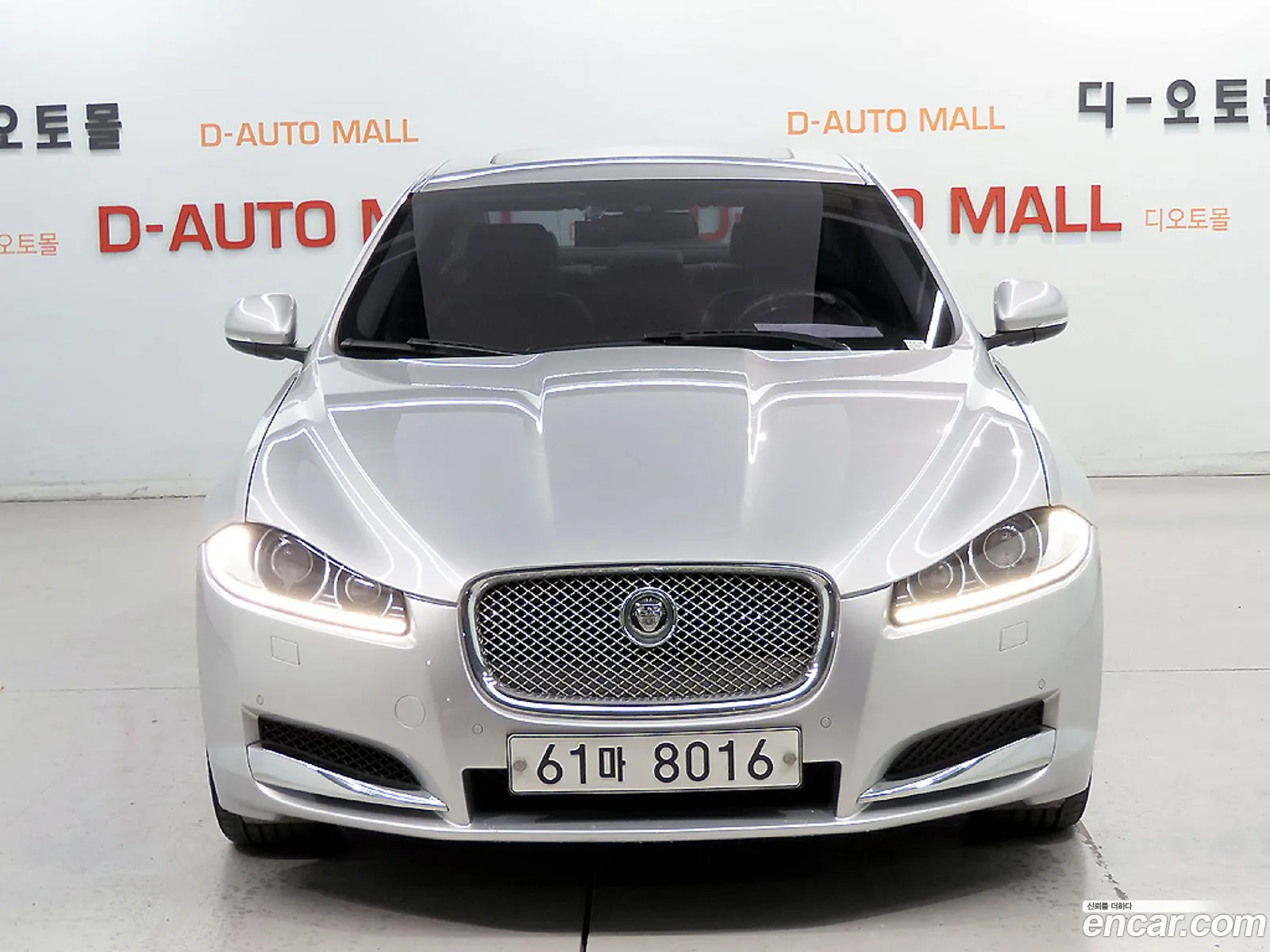 Jaguar XF 2013 — 8