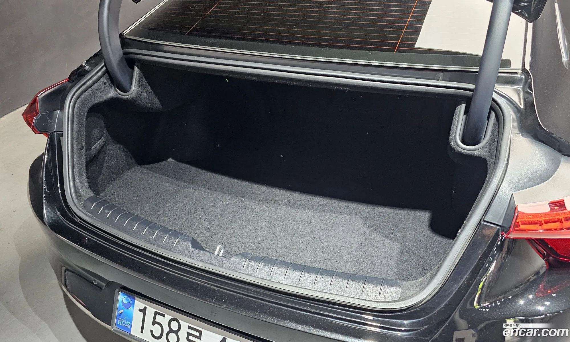 Kia K8 Hybrid 2022 — 27