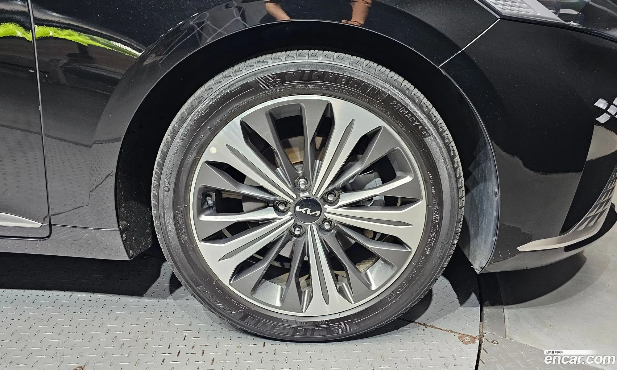 Kia K8 Hybrid 2022 — 21