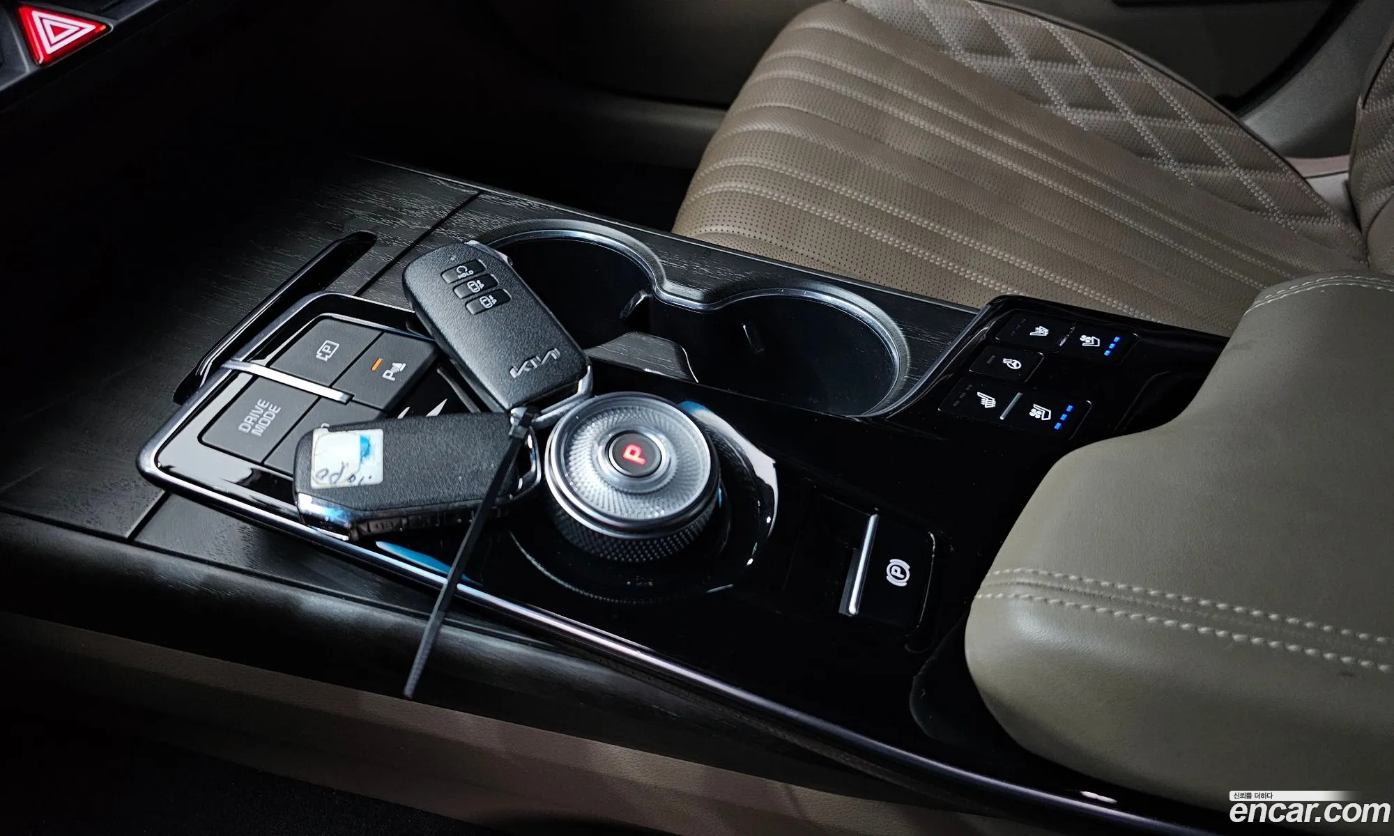 Kia K8 Hybrid 2022 — 5