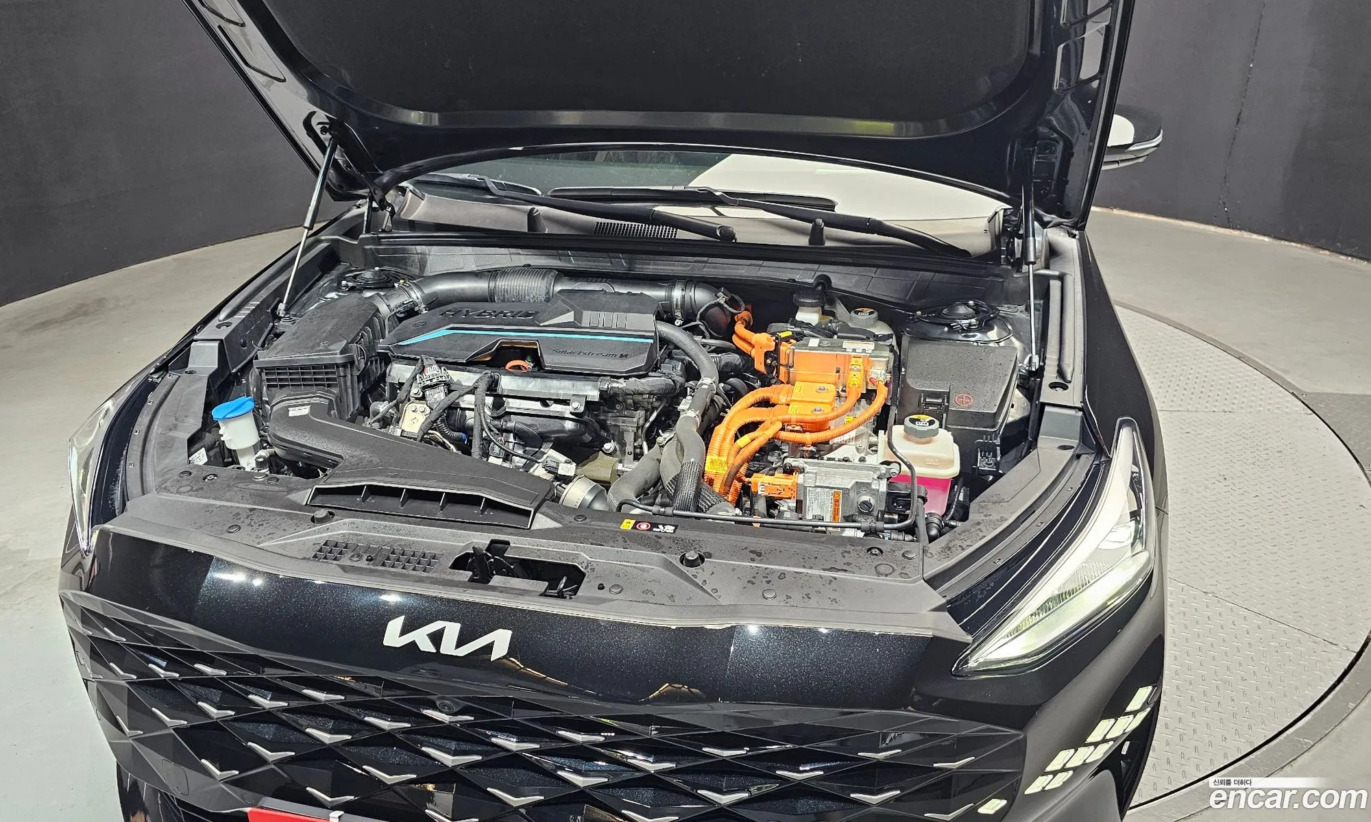 Kia K8 Hybrid 2022 — 28