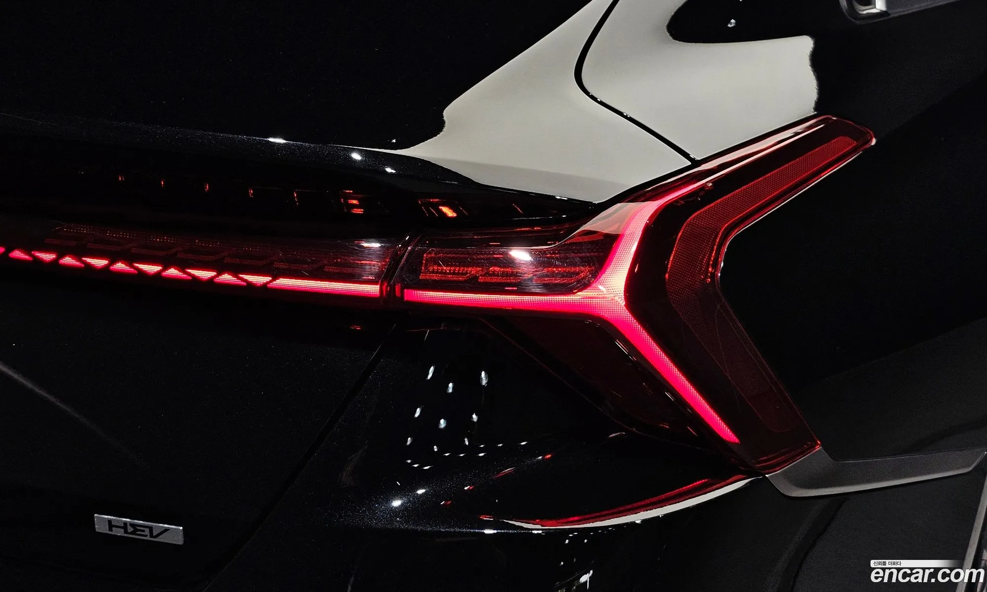 Kia K8 Hybrid 2022 — 9