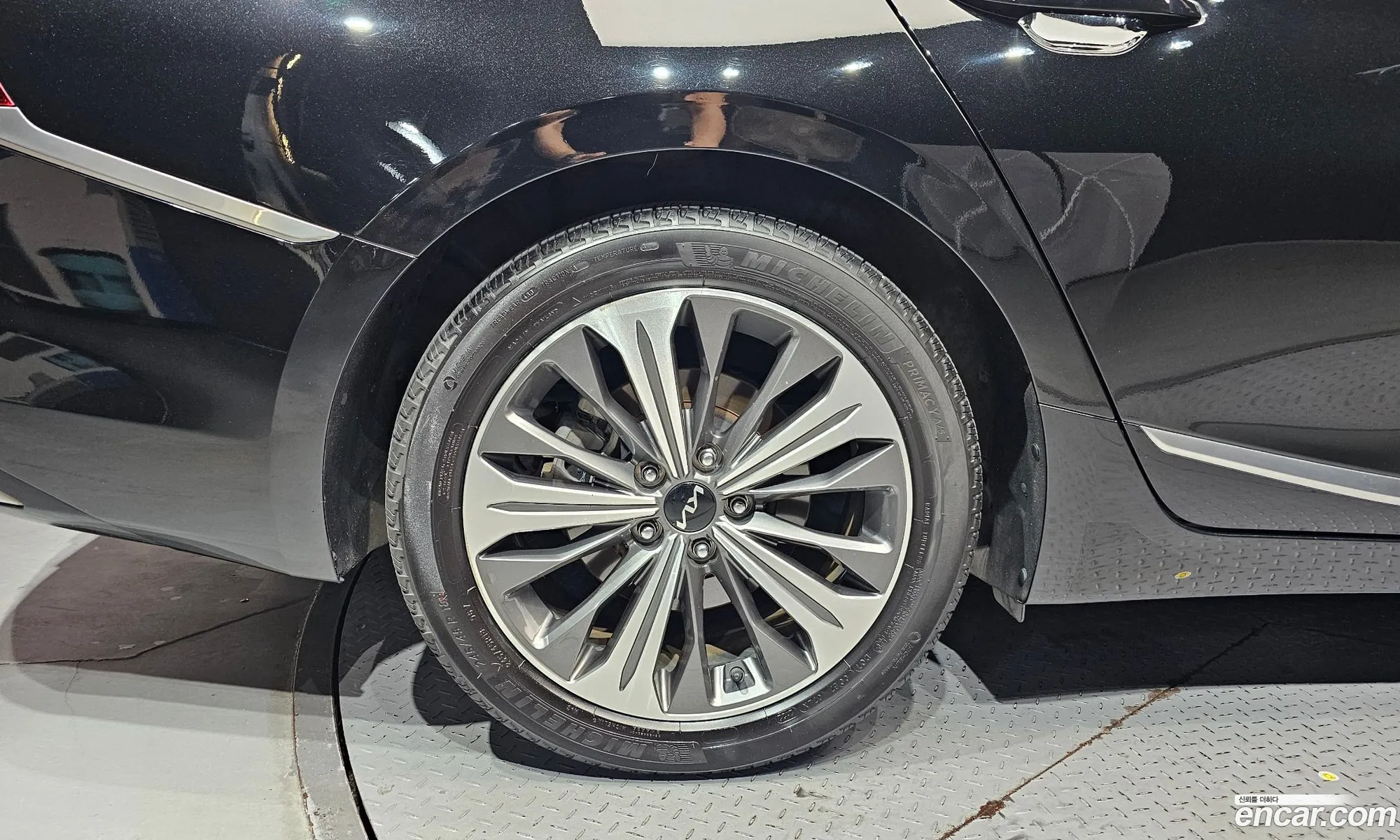 Kia K8 Hybrid 2022 — 13