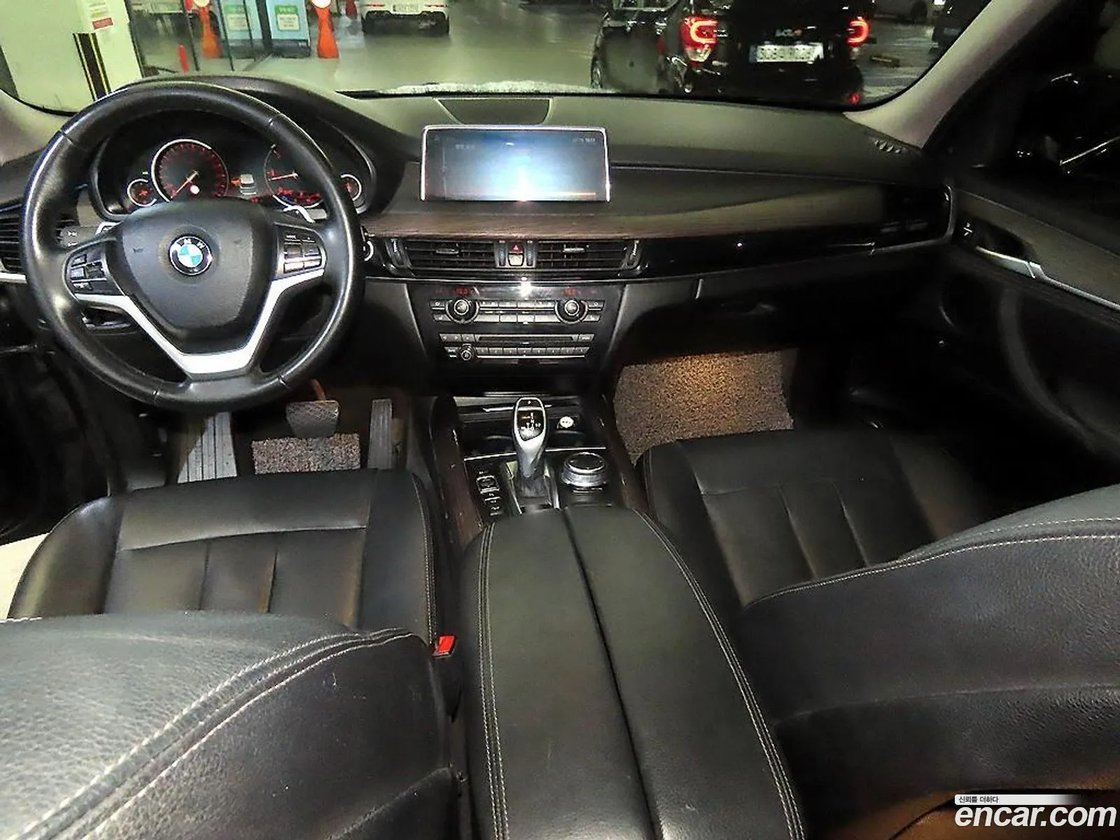 BMW X5 2017 — 16