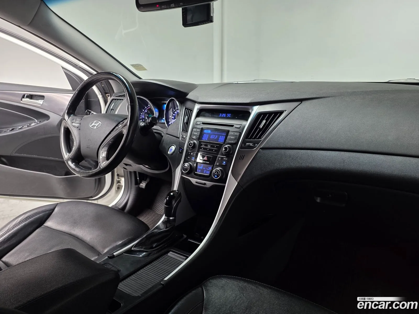 Hyundai Sonata Hybrid 2013 — 2