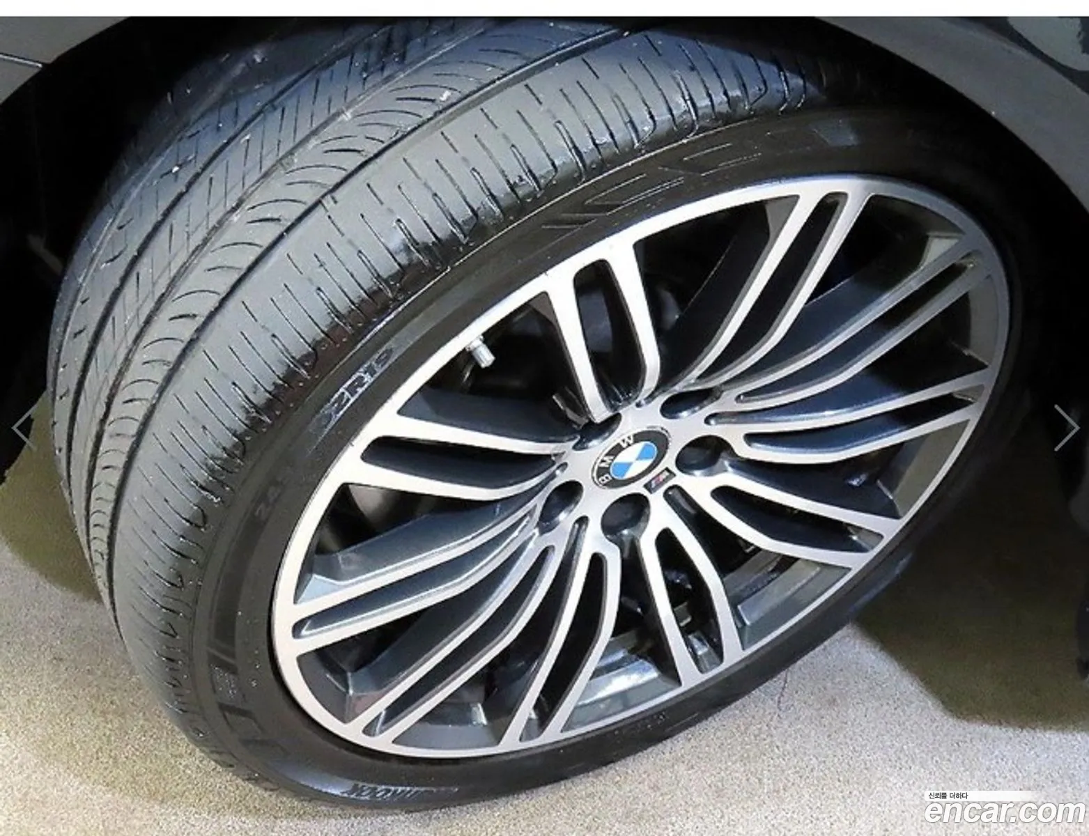 BMW 5 Series 2019 — 17