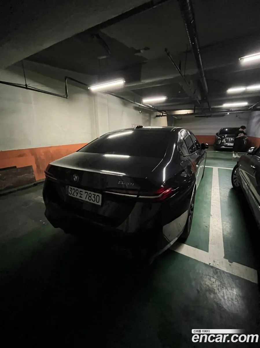 BMW 5 Series 2025 — 16