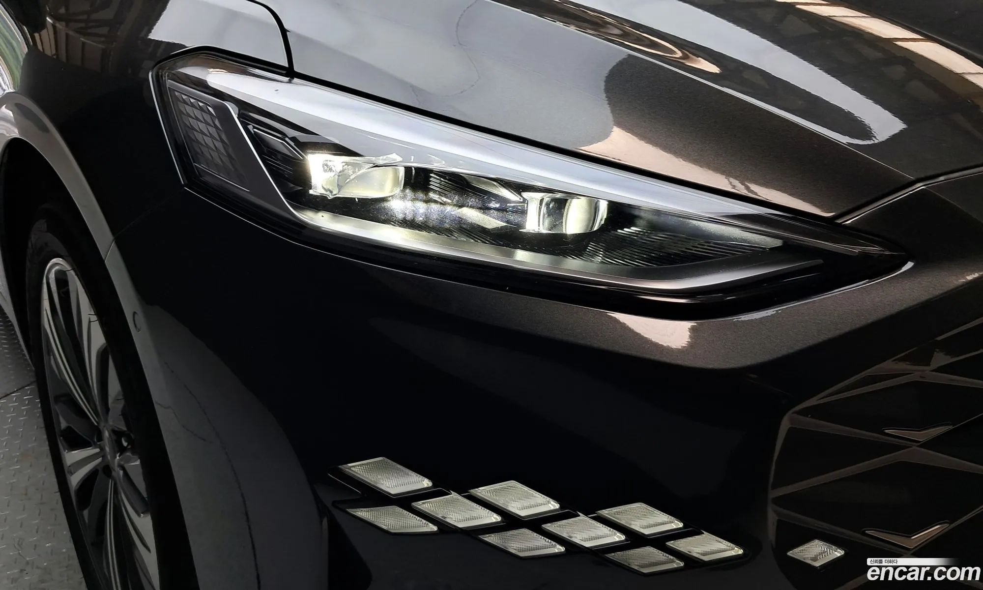 Kia K8 Hybrid 2023 — 29