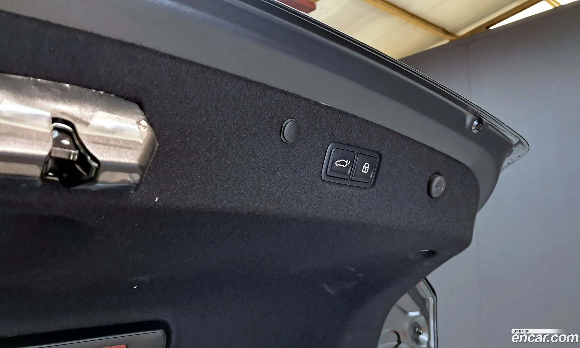 Kia K8 Hybrid 2023 — 3