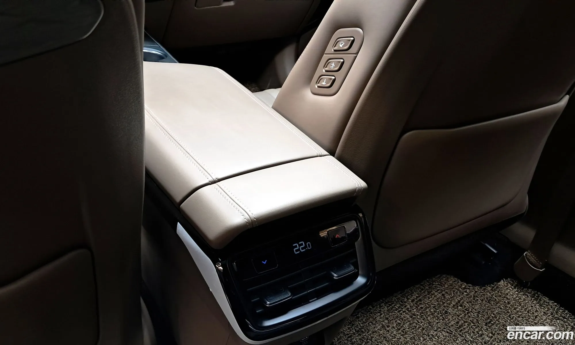 Kia K8 Hybrid 2023 — 23