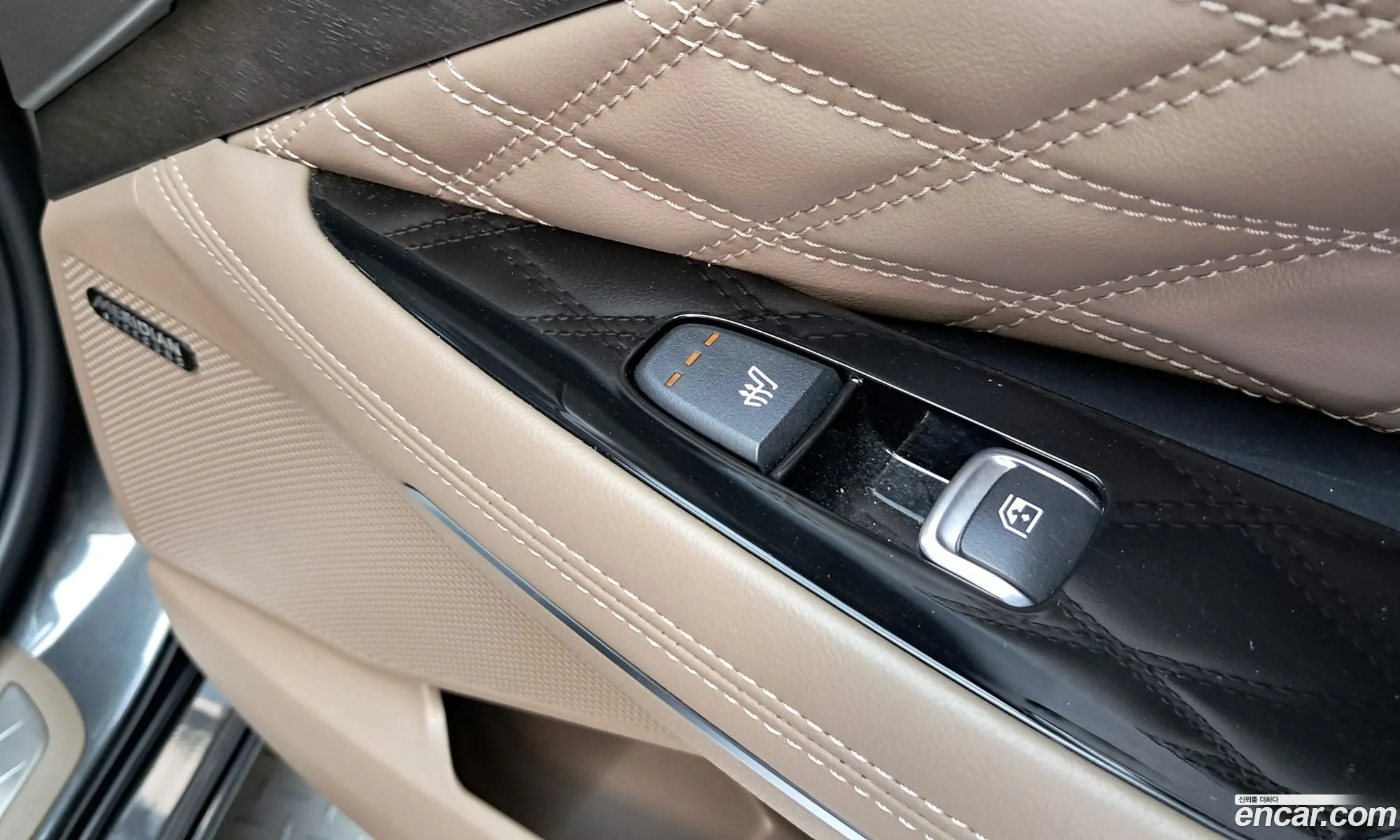 Kia K8 Hybrid 2023 — 11