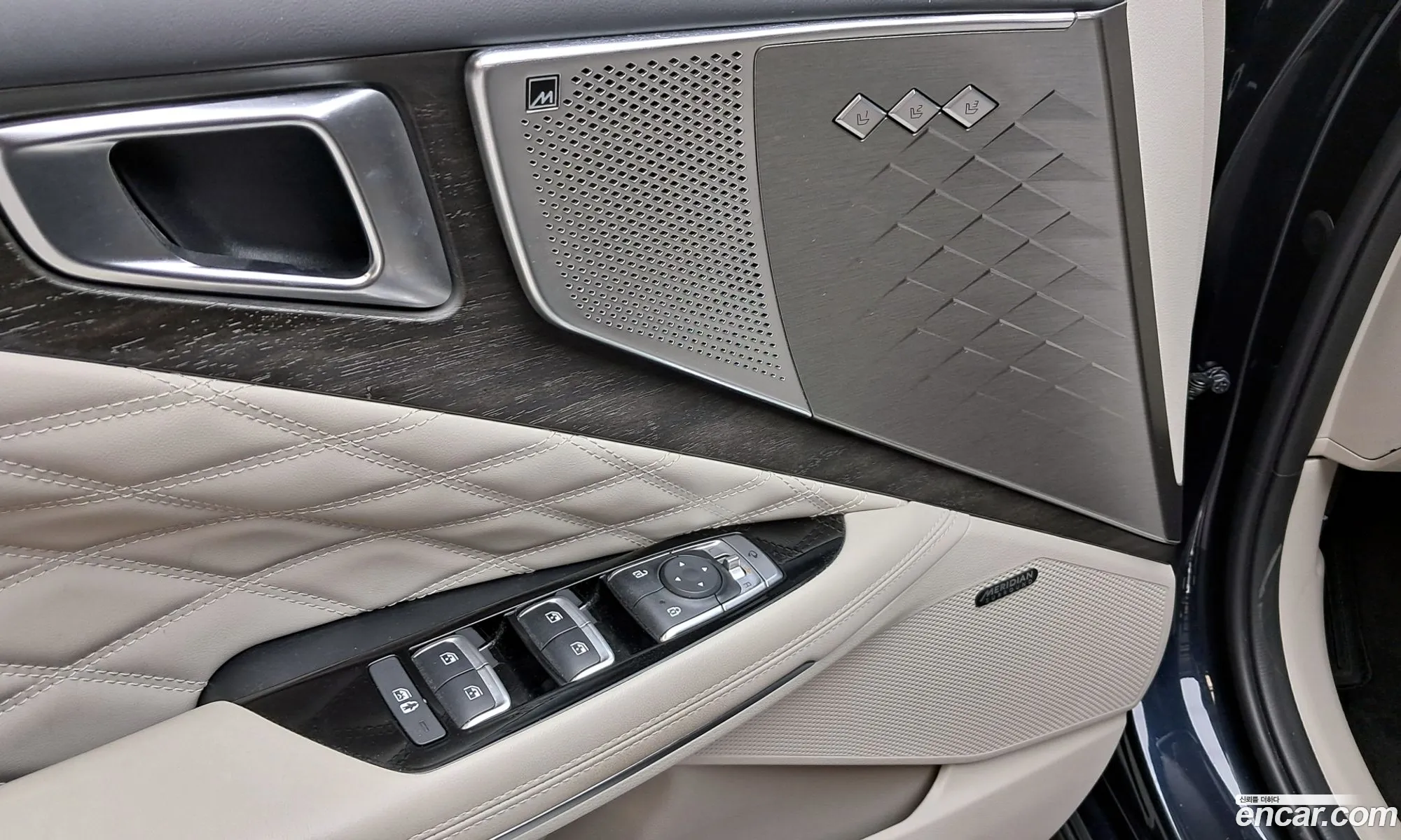 Kia K8 Hybrid 2022 — 3