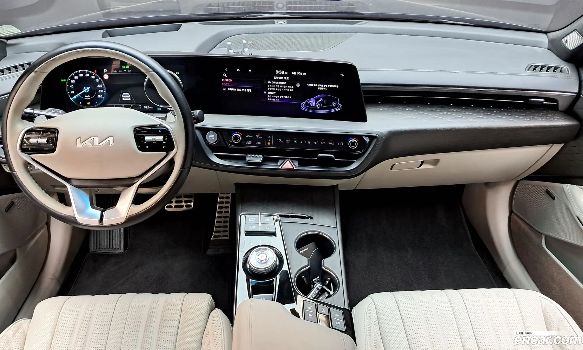 Kia K8 Hybrid 2022 — 9