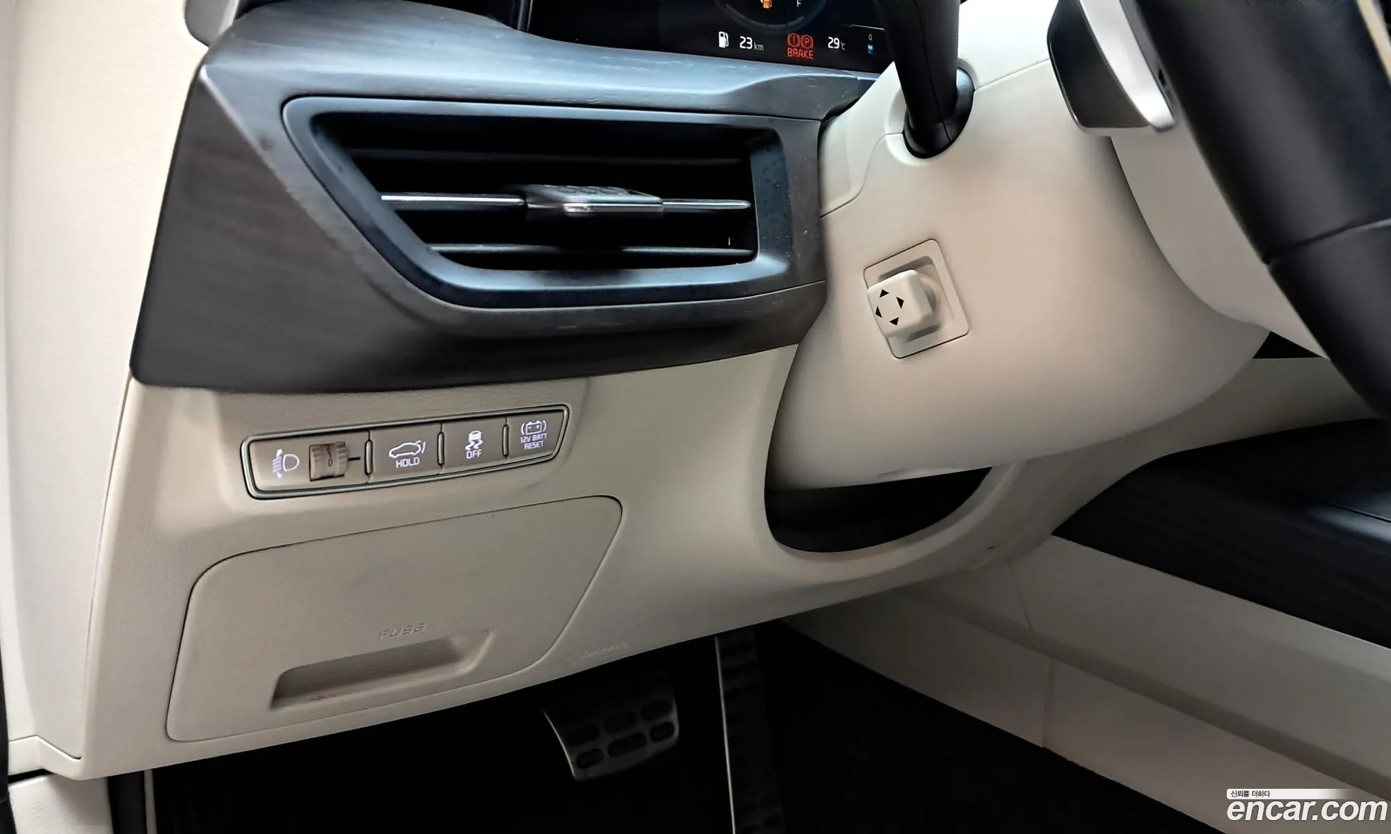 Kia K8 Hybrid 2022 — 13