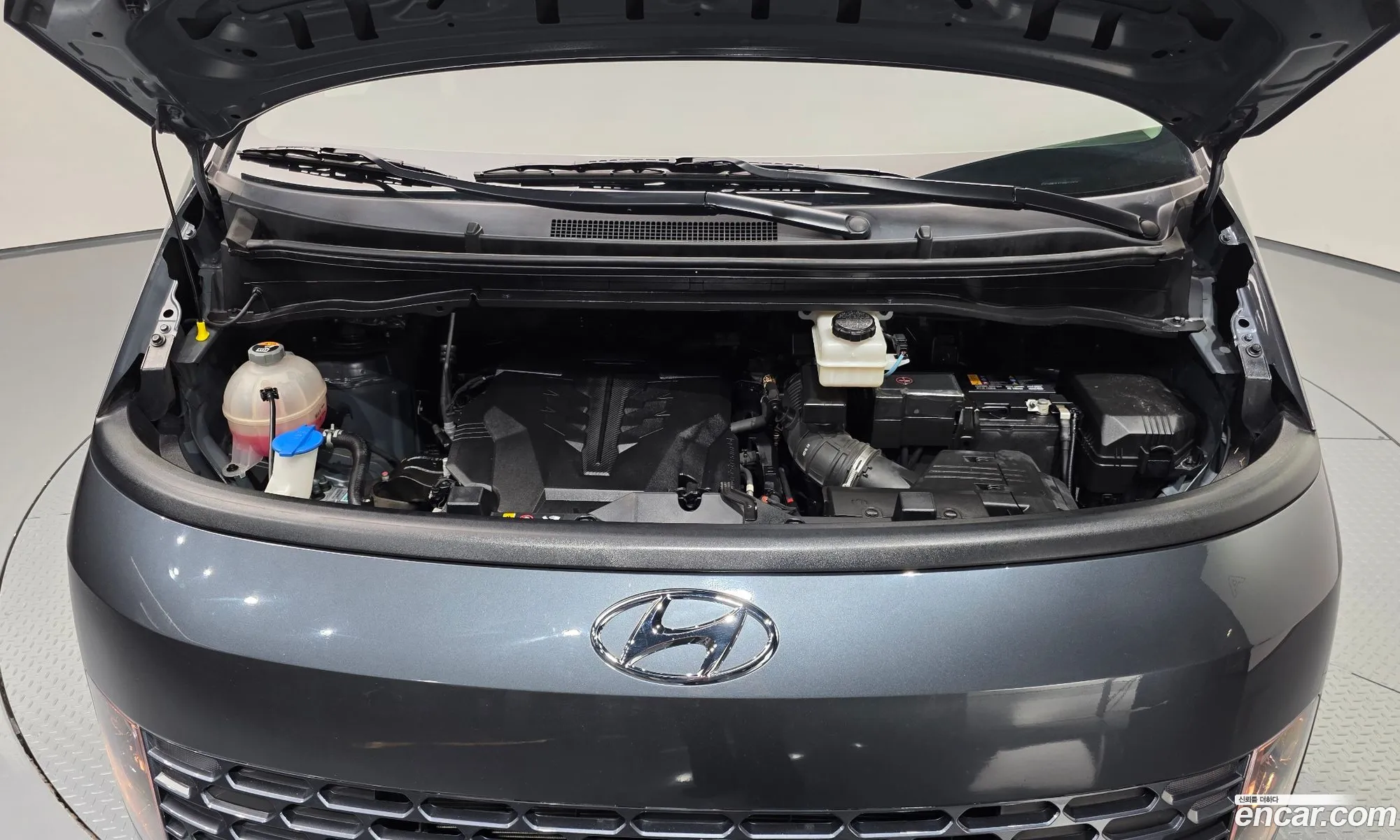 Hyundai Staria 2023 — 22