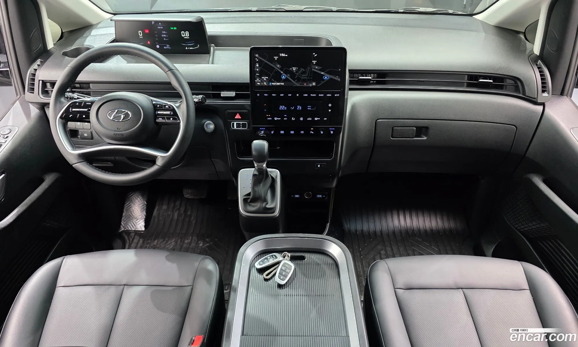 Hyundai Staria 2023 — 16