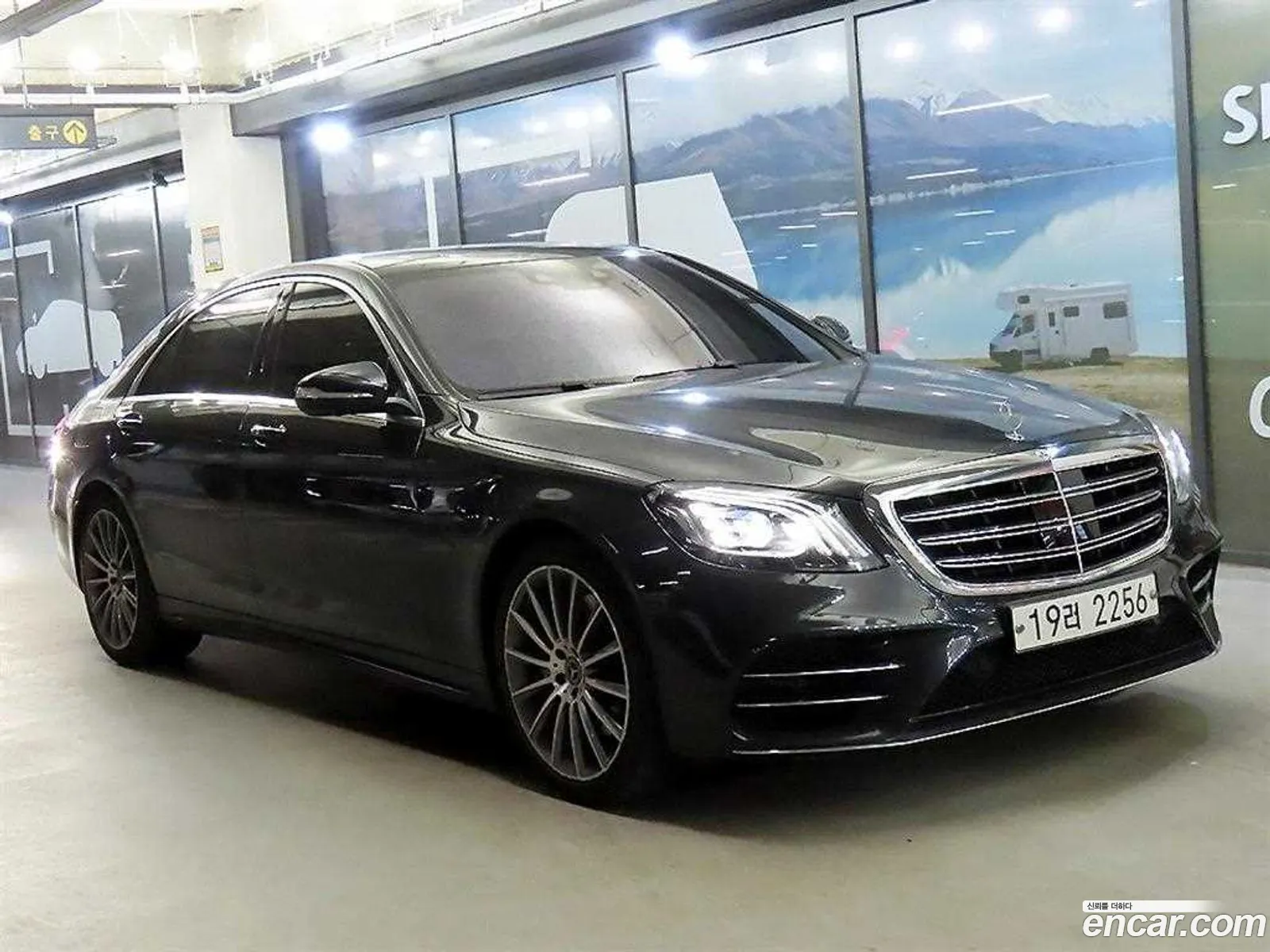 Mercedes-Benz S-Class W222 2018 — 17