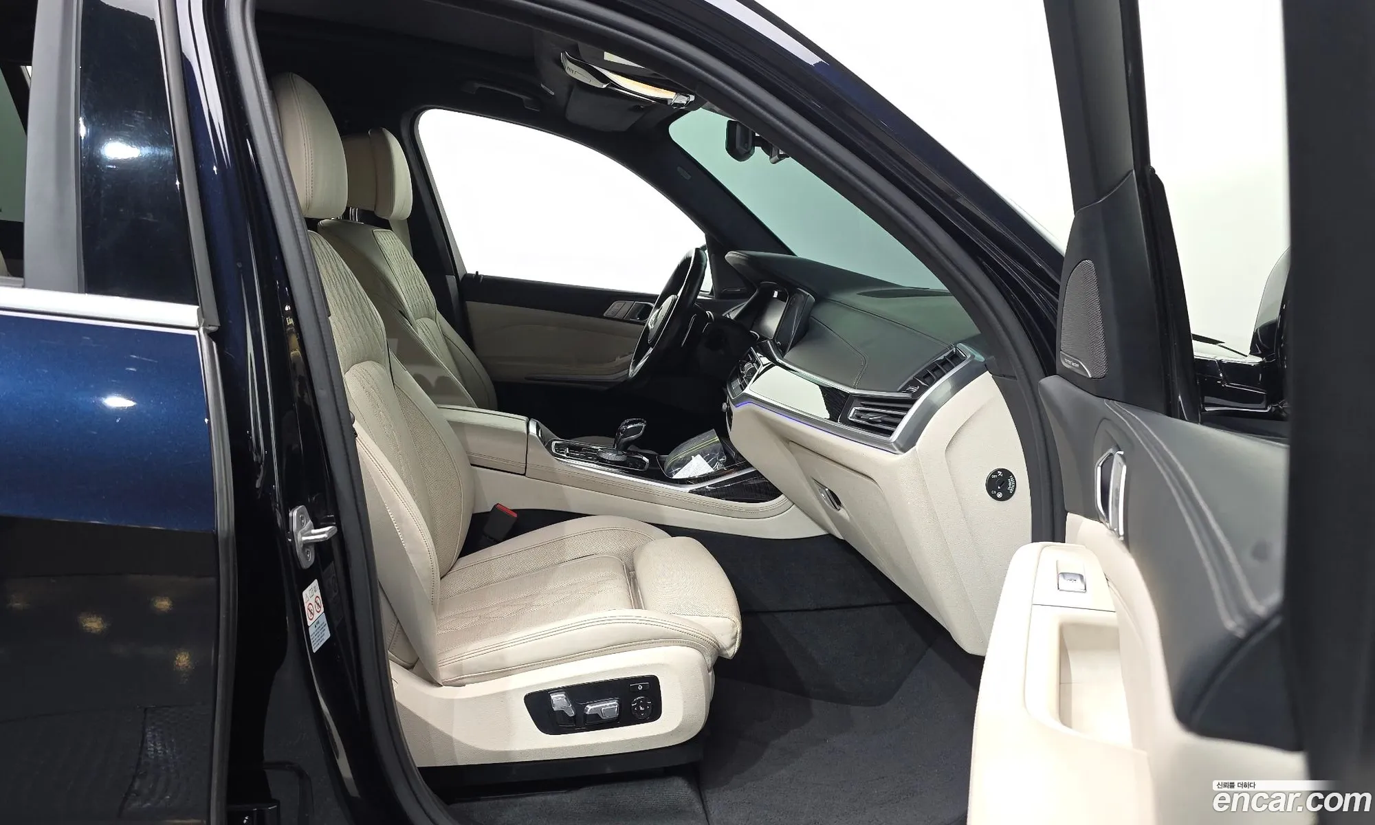 BMW X7 2021 — 12