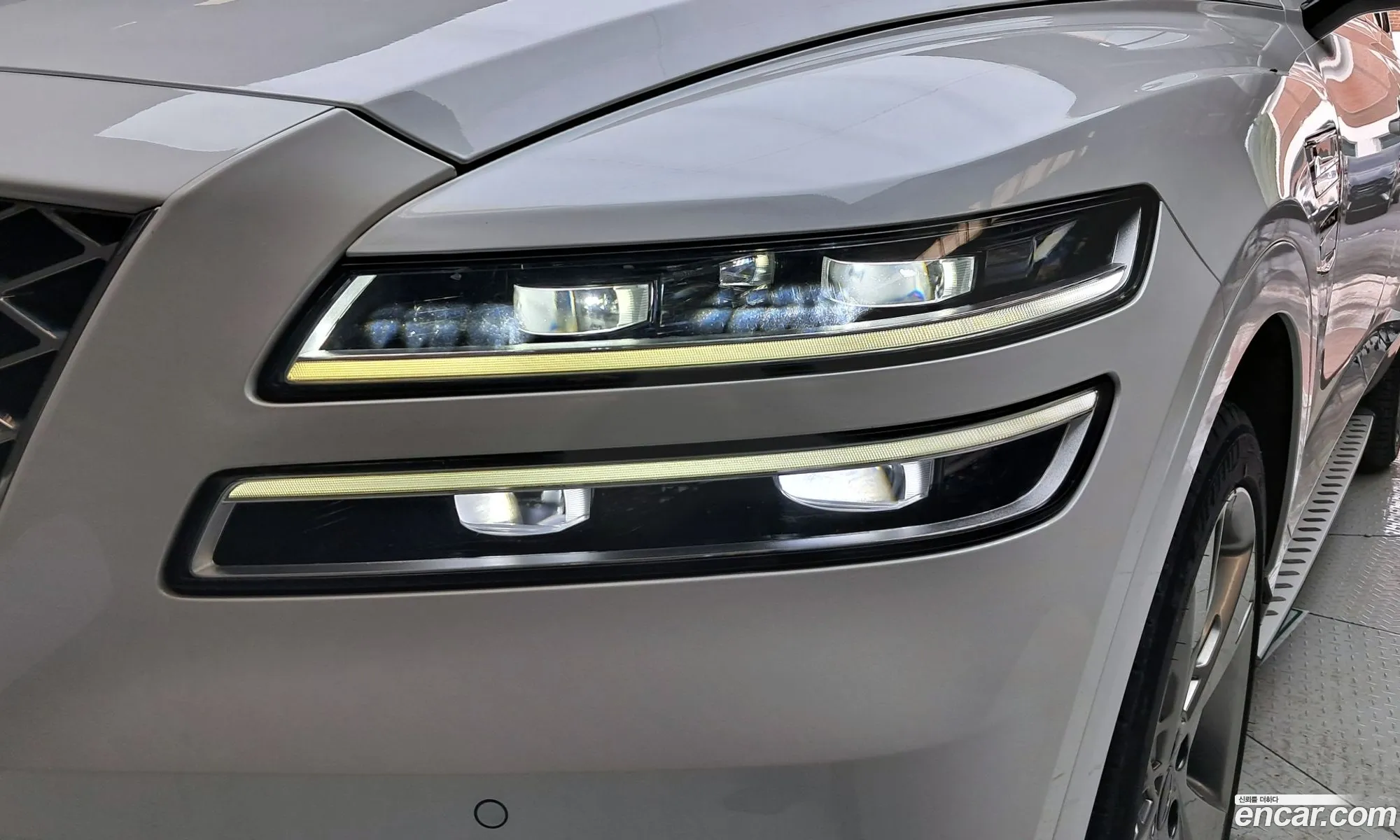 Genesis GV80 2022 — 23