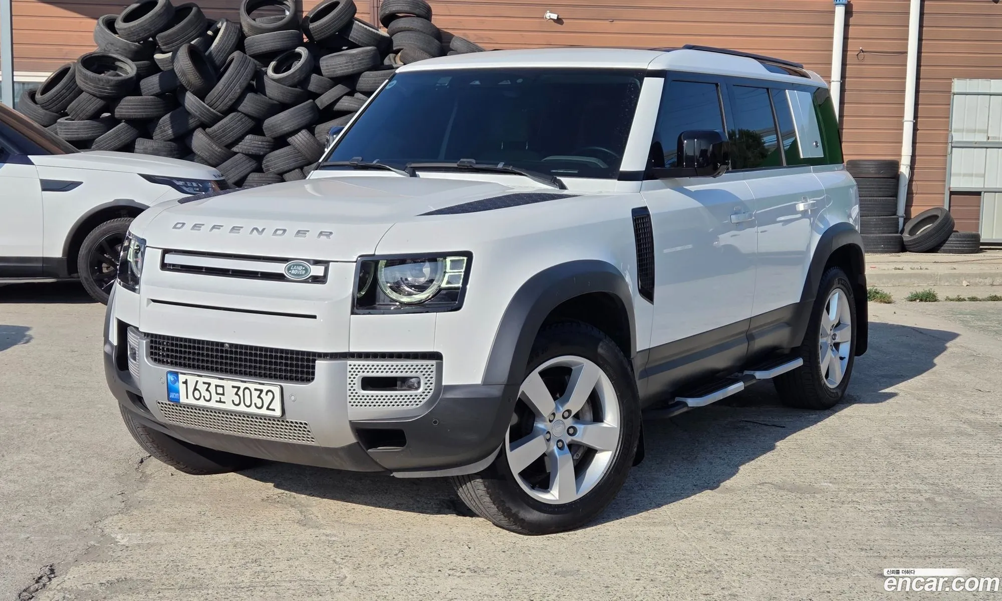 Land Rover Defender 2021 — 13
