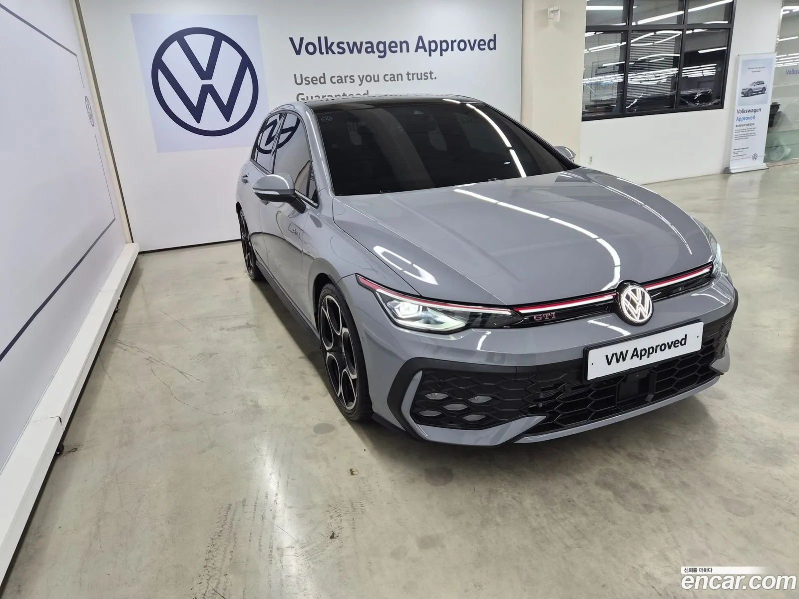 Volkswagen Golf 8th Gen 2025 — 18