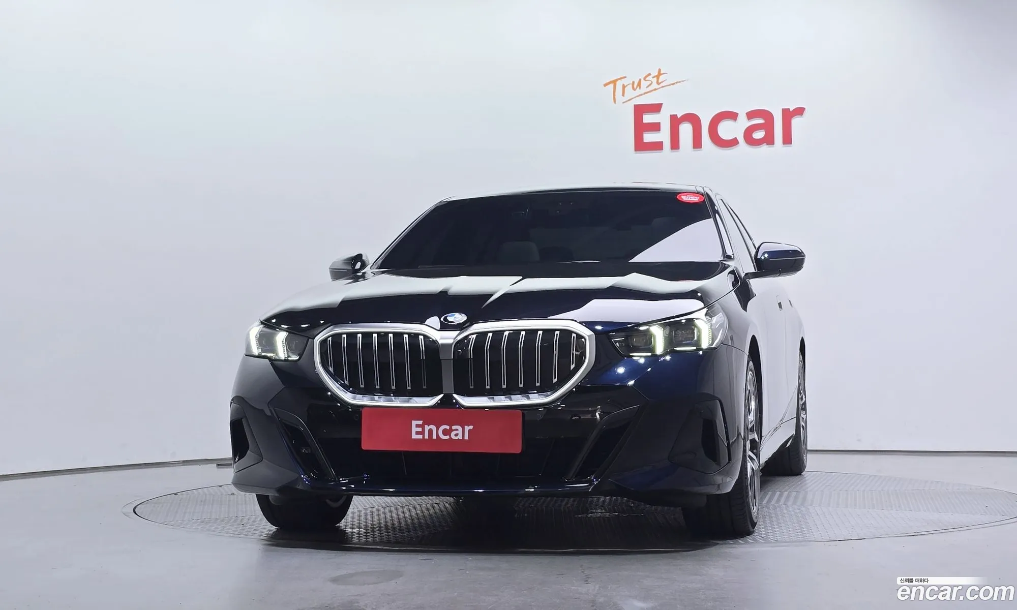 BMW 5 Series 2025 — 28