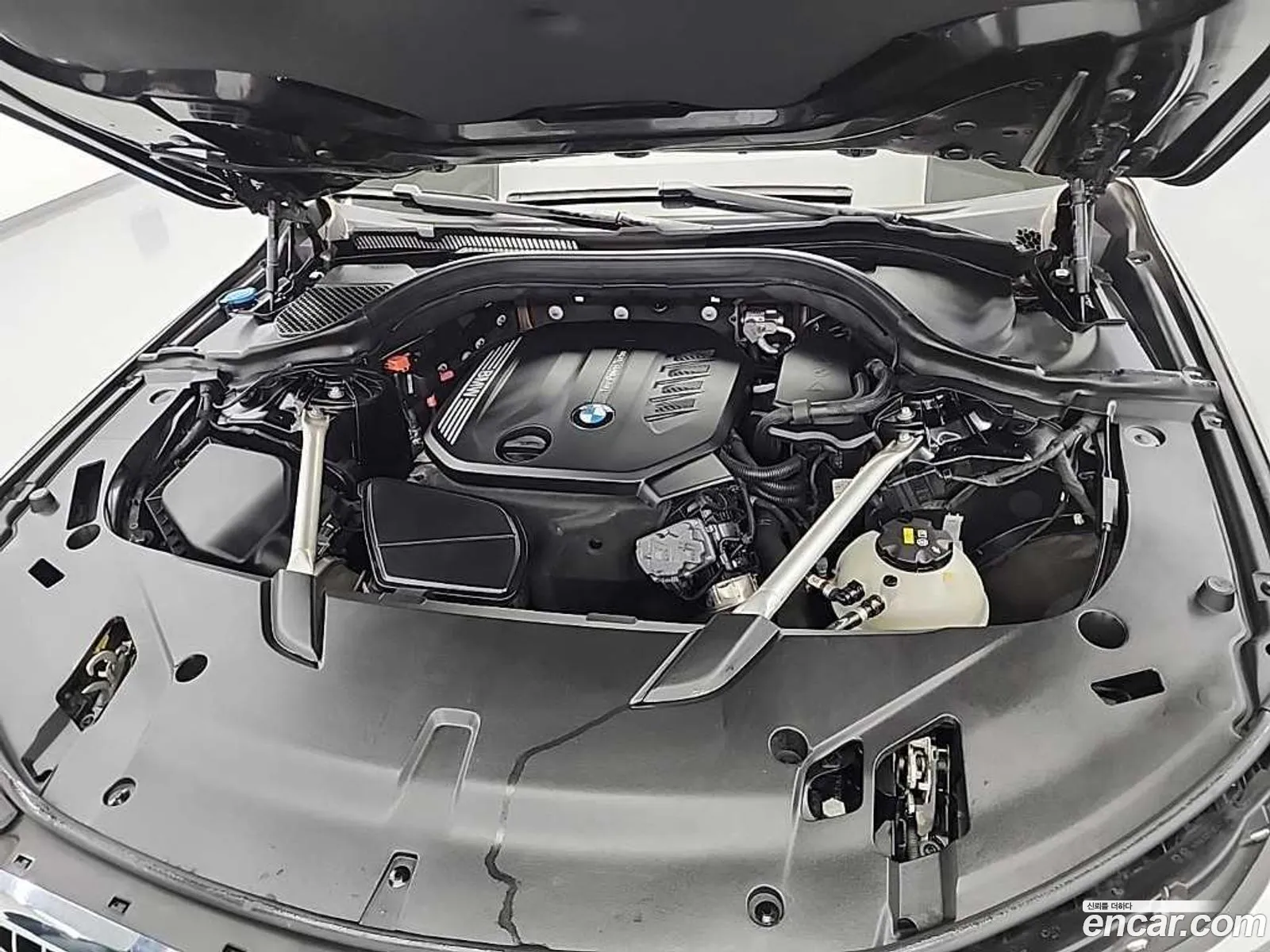 BMW 6 Series GT 2019 — 8