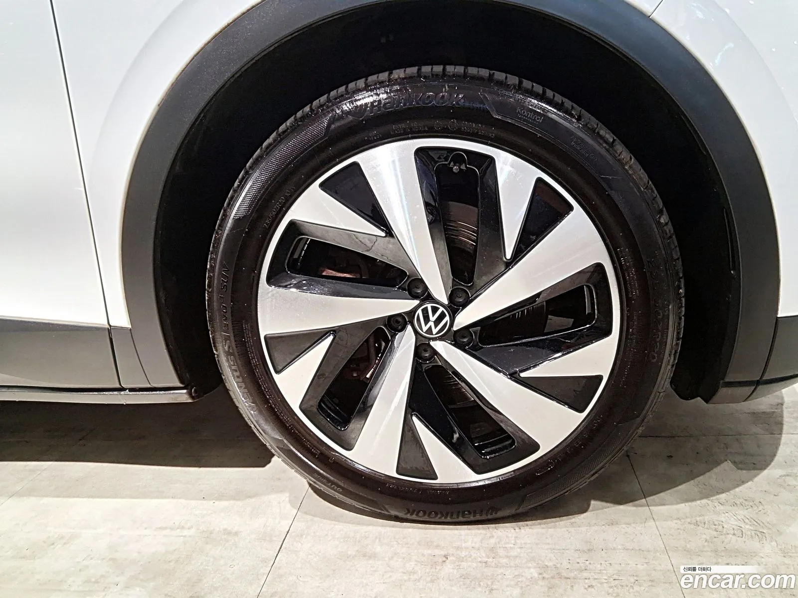 Volkswagen ID.4 2023 — 9