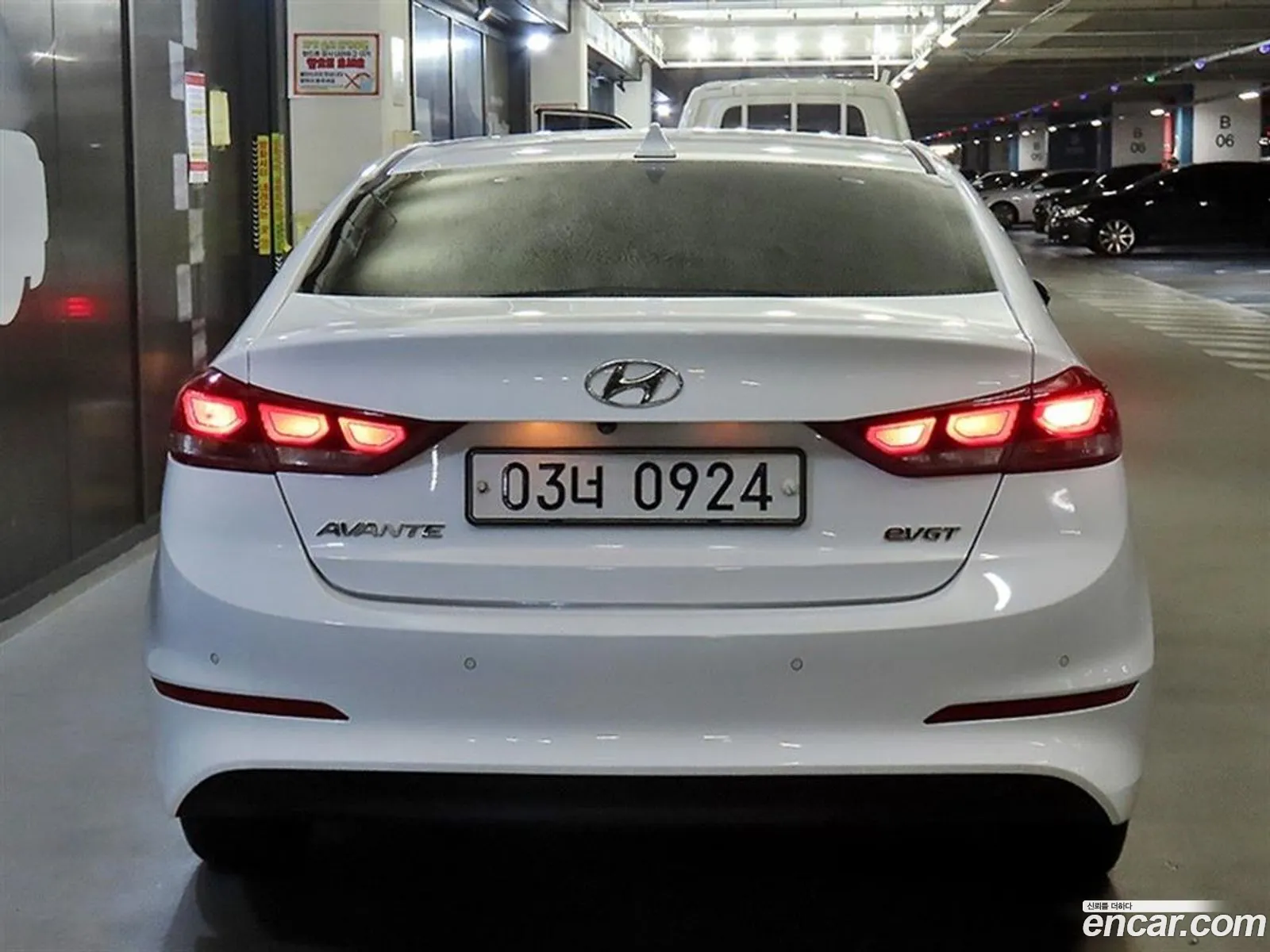 Hyundai Elantra AD 2015 — 19