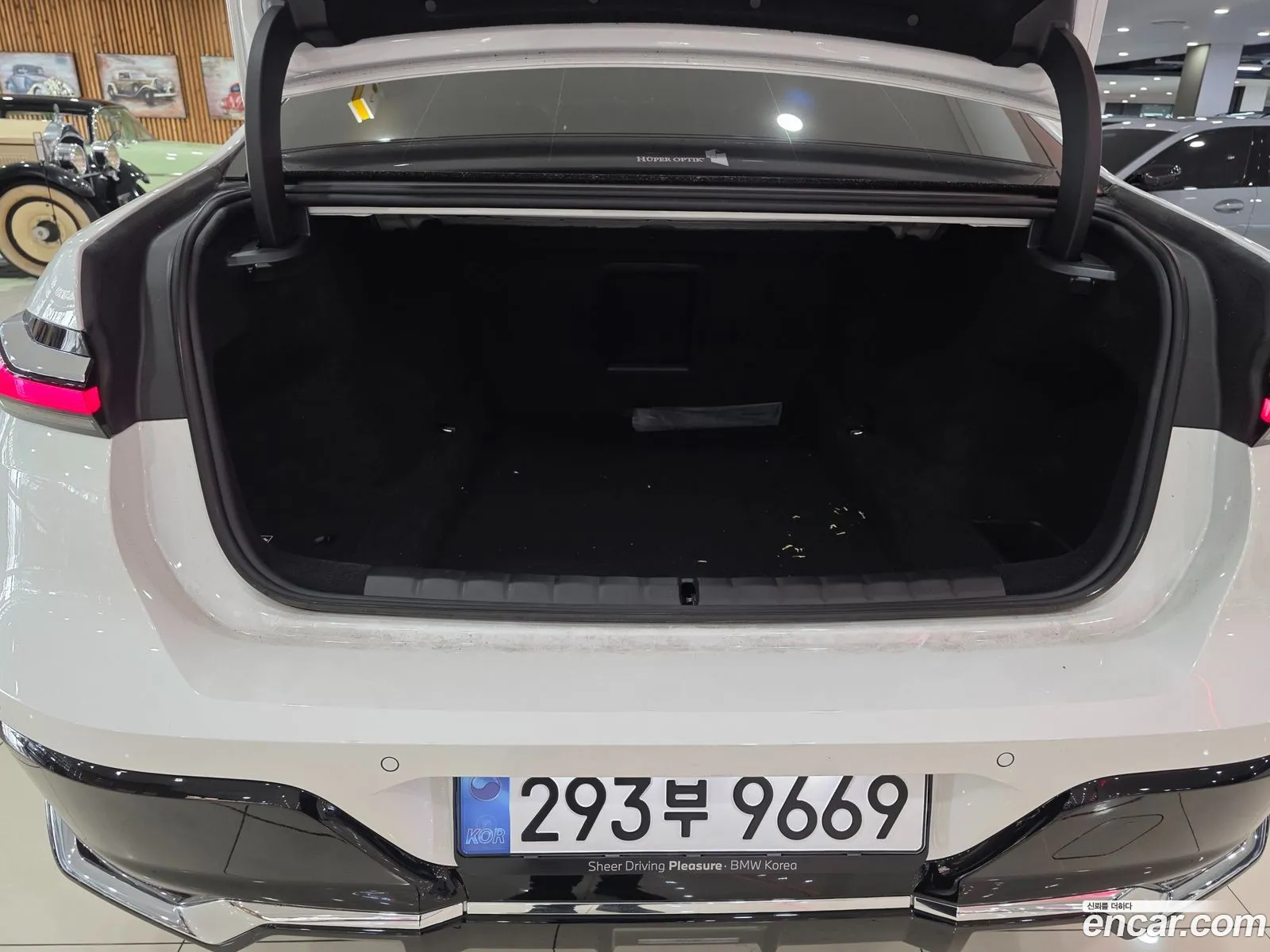 BMW 7 Series 2025 — 16