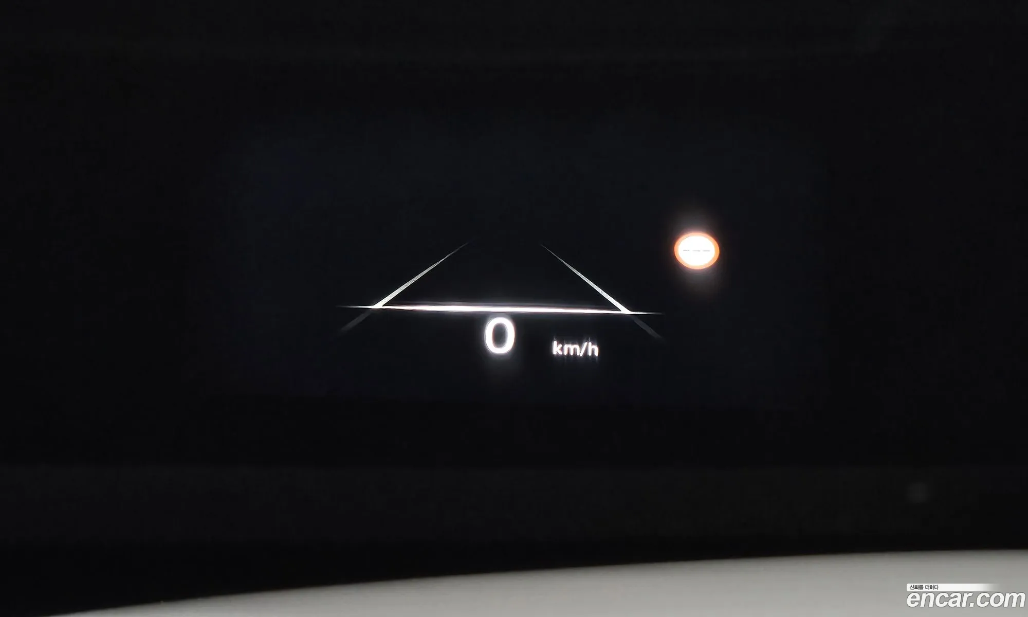 Genesis Electrified GV70 2022 — 3