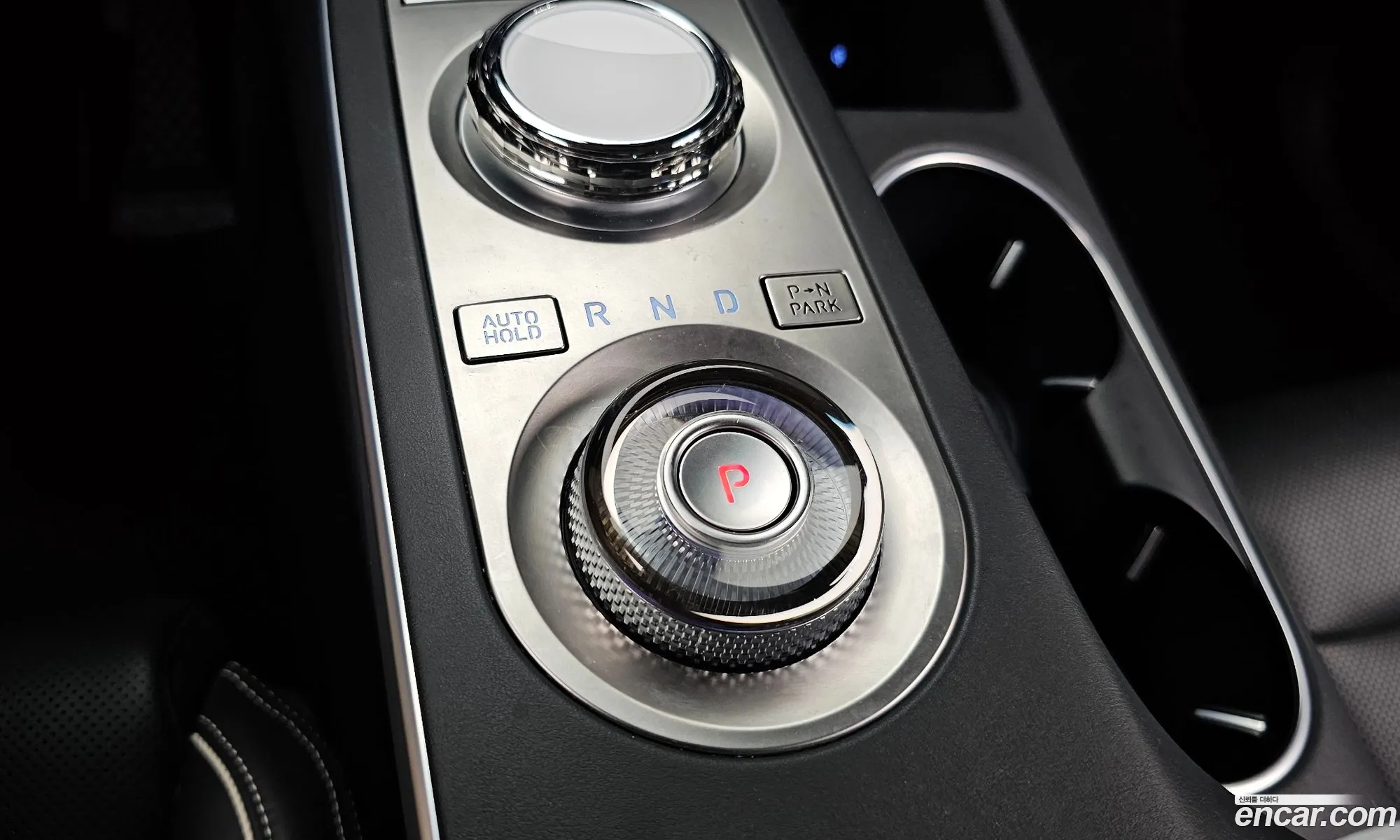 Genesis Electrified GV70 2022 — 12